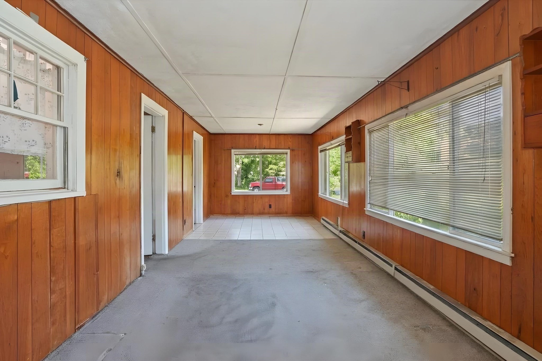 675 Burncoat Street Property Photo 13