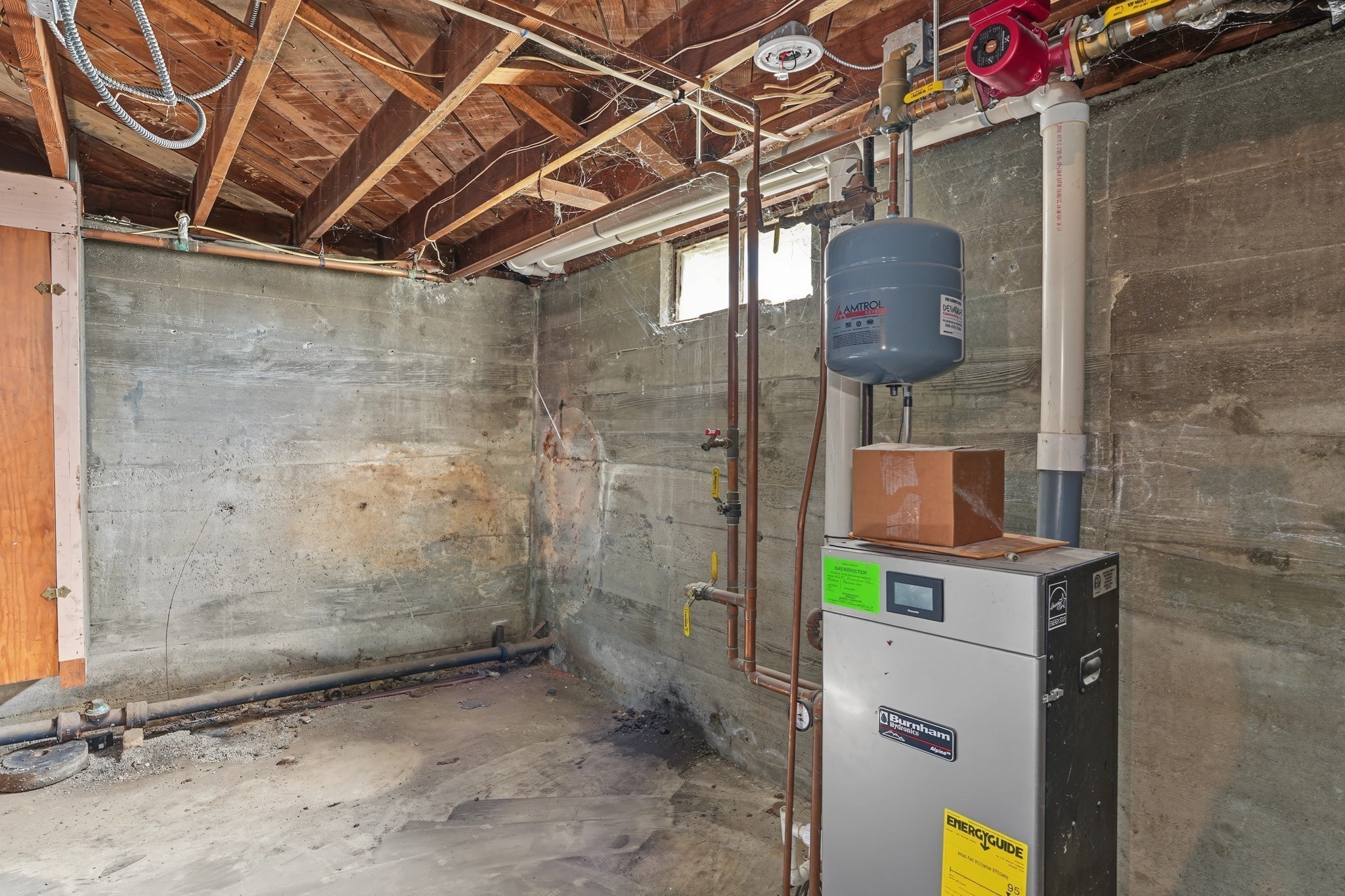 675 Burncoat Street Property Photo 18