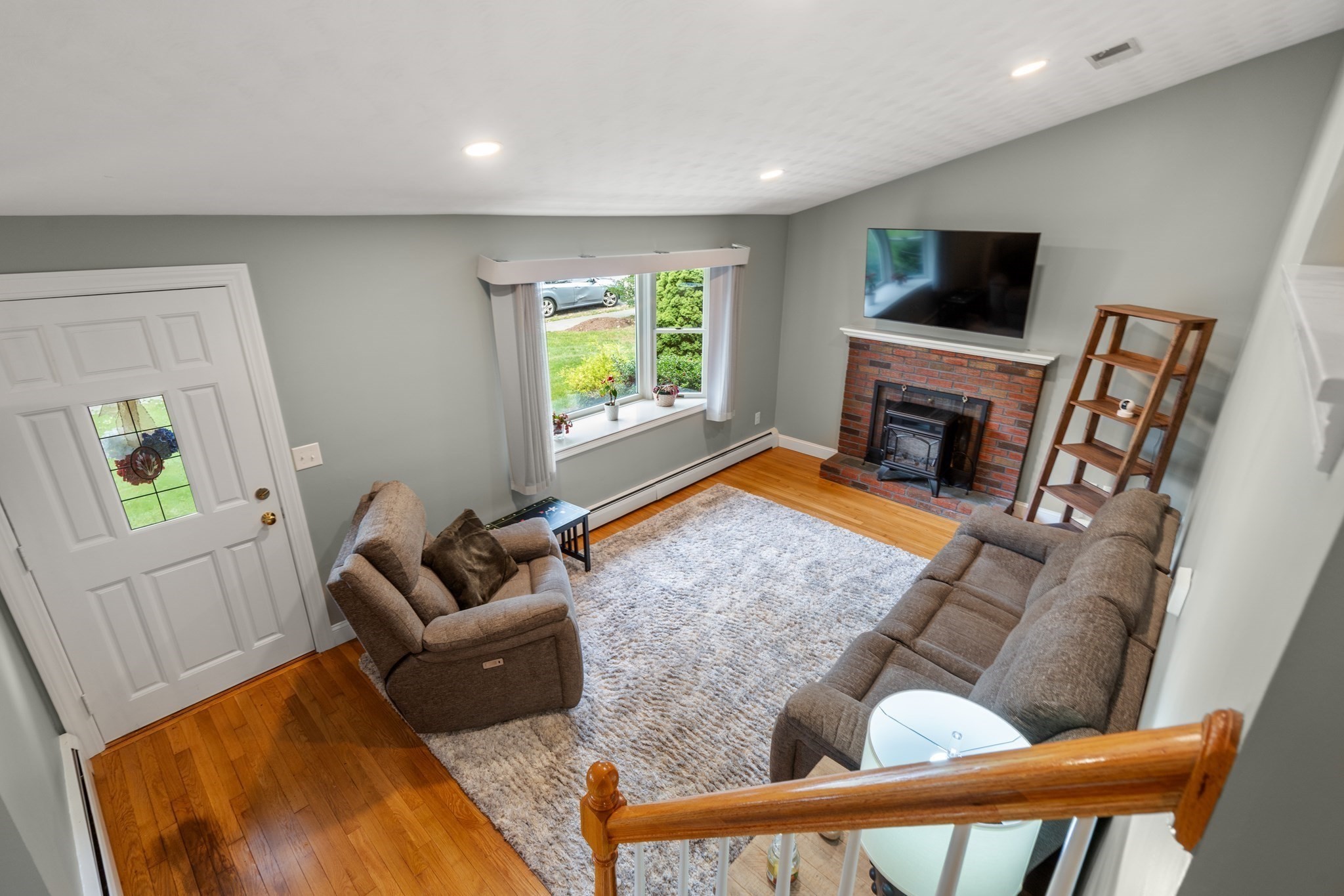 18 Julie Ave Property Photo 13