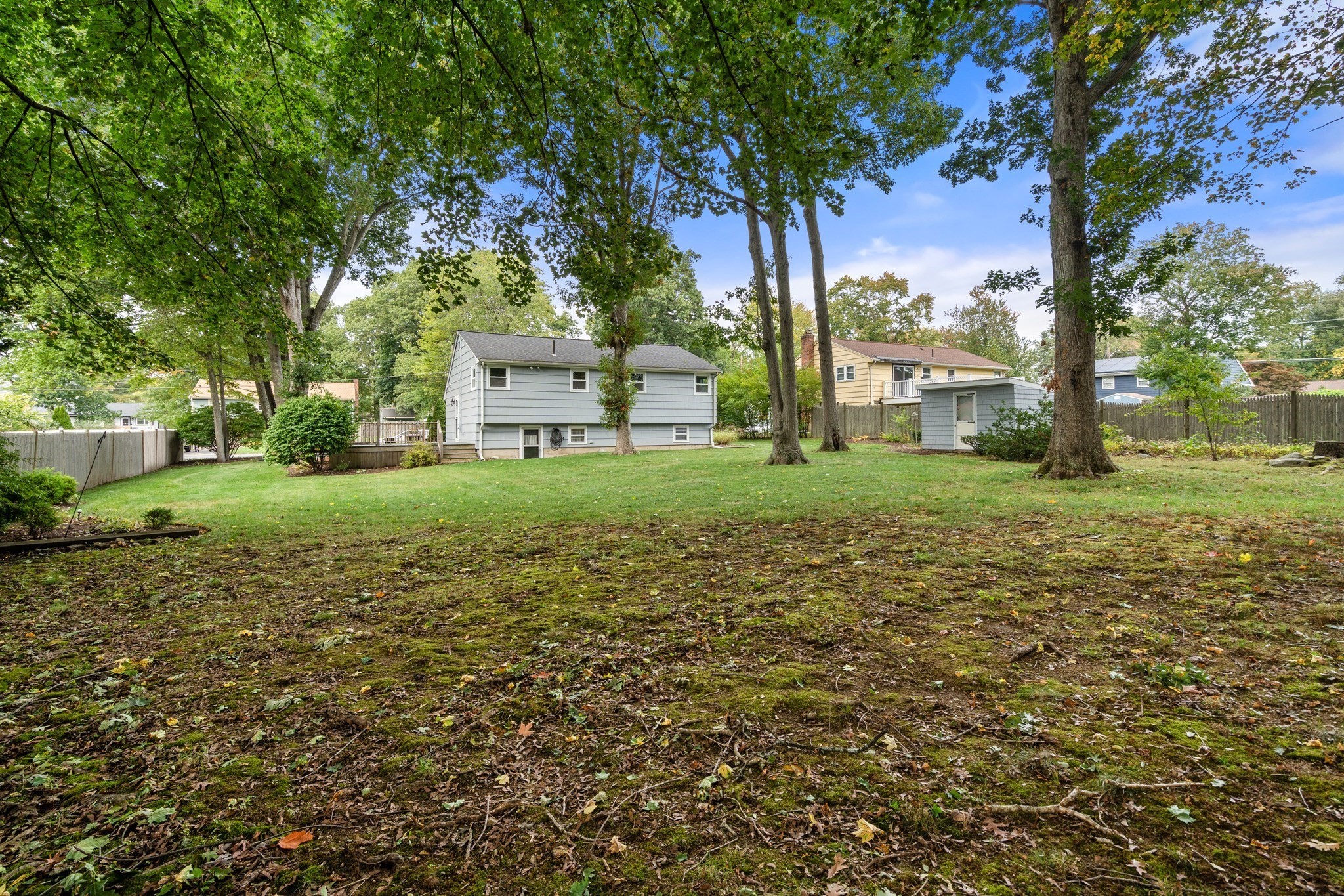 18 Julie Ave Property Photo 25