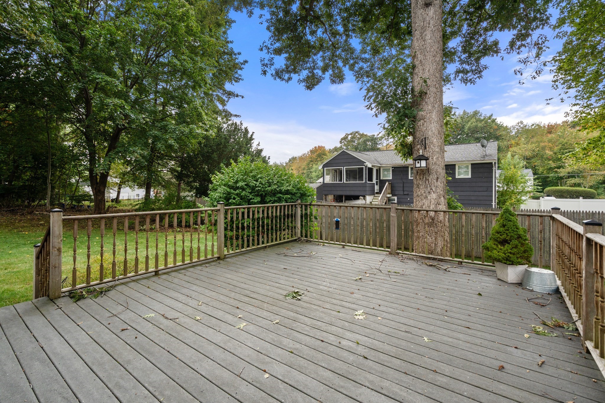 18 Julie Ave Property Photo 27