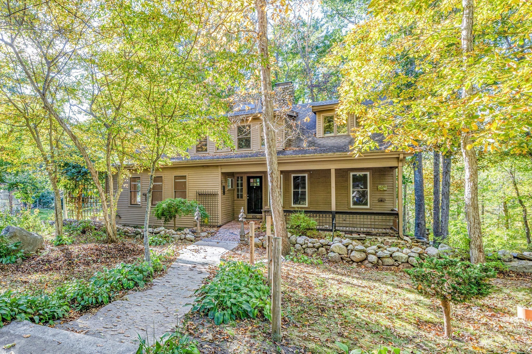 454 Spring St Property Photo 15