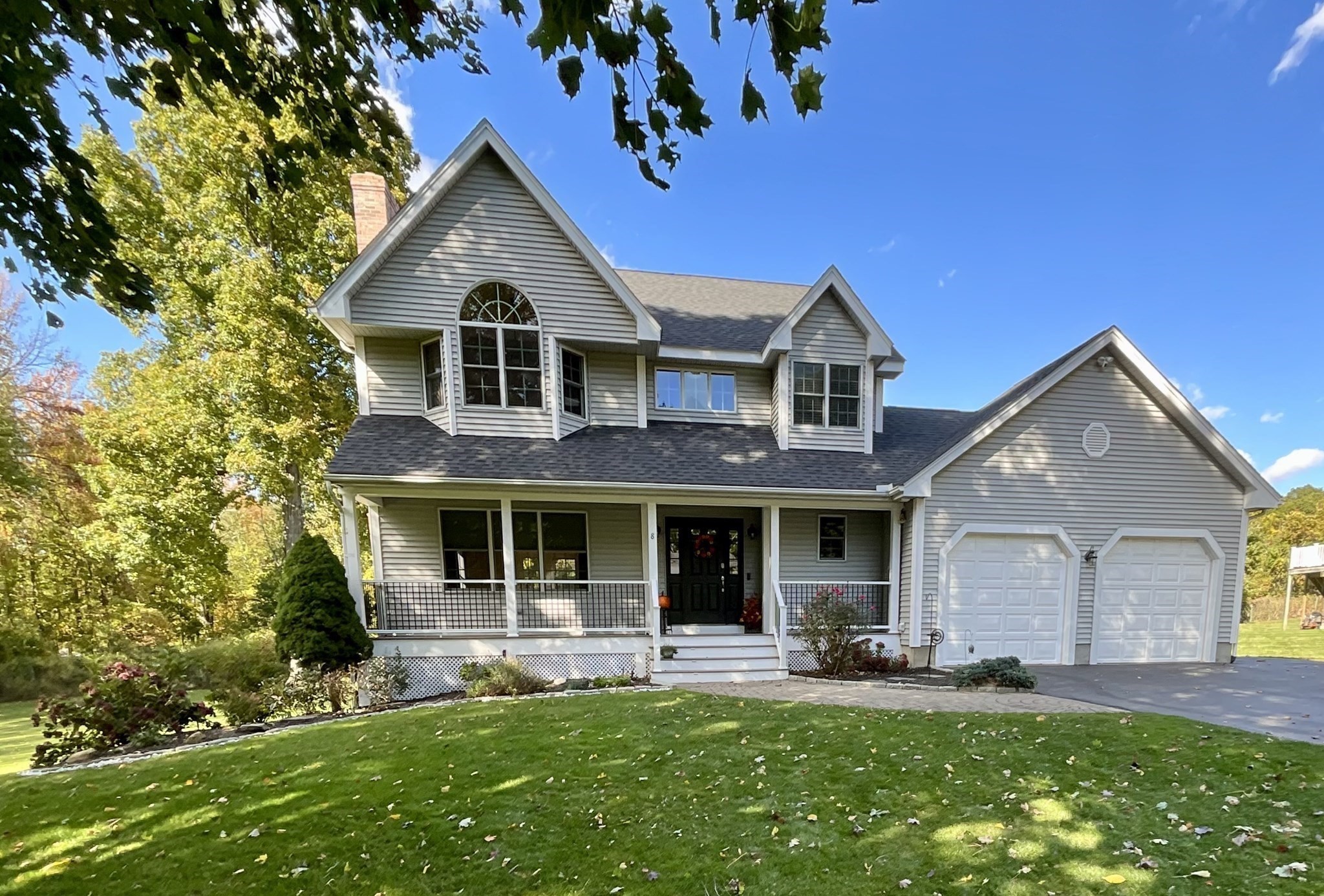 8 Anderson Ln