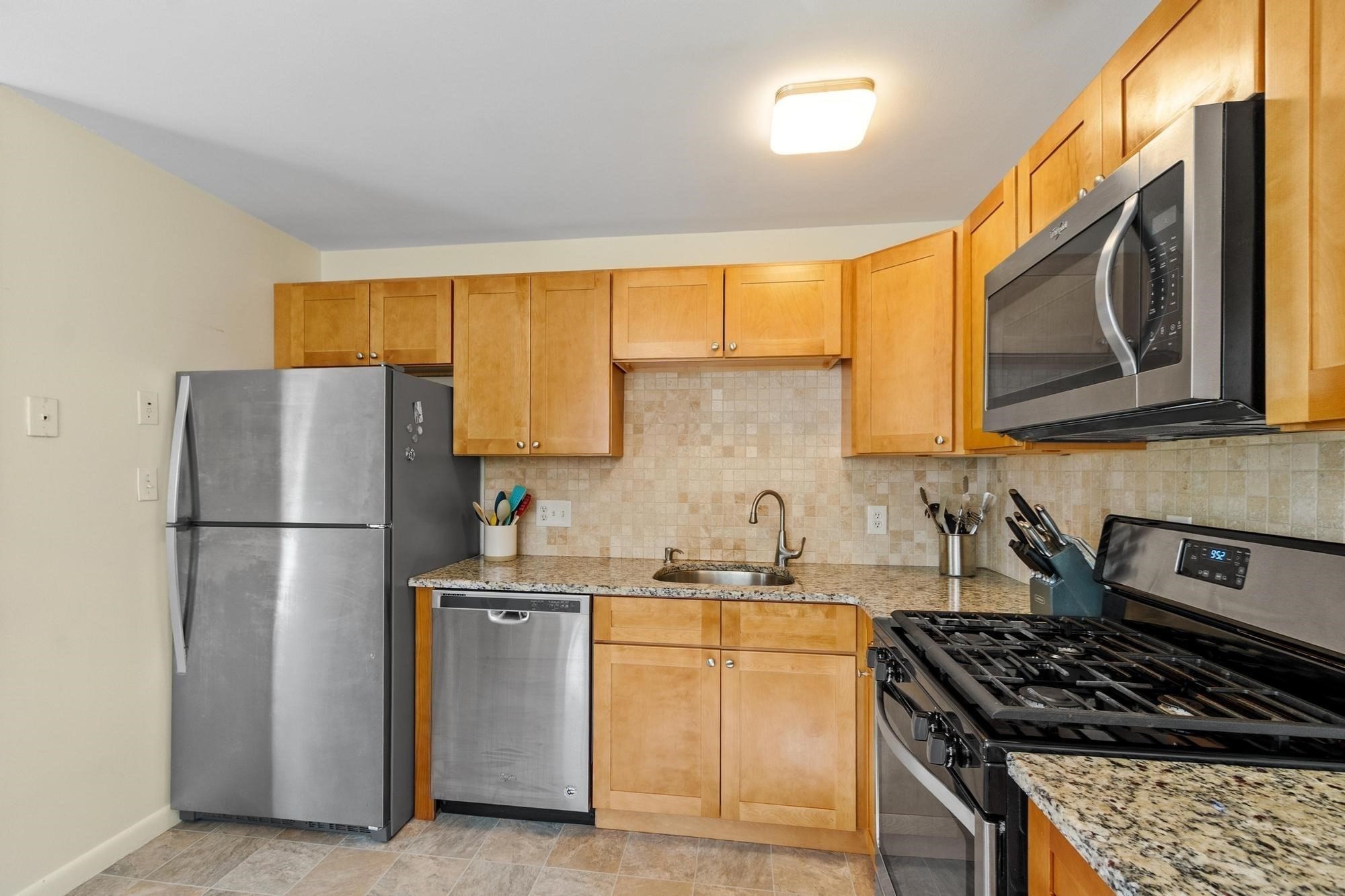 23 Edgelawn Ave # 5 Property Photo 6