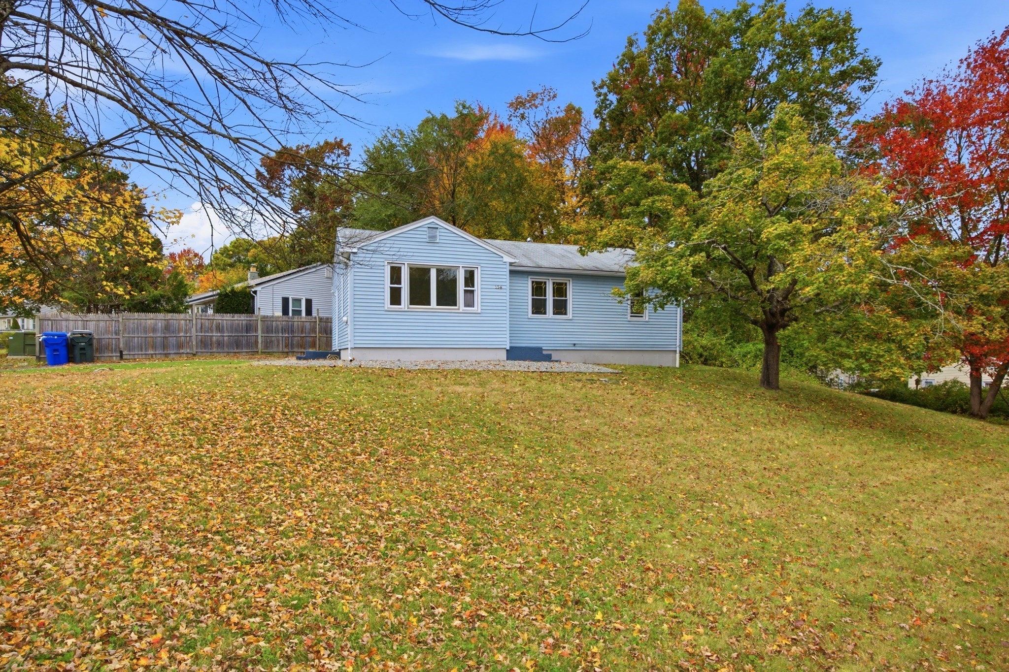 114 Leatherleaf Dr Property Photo 1