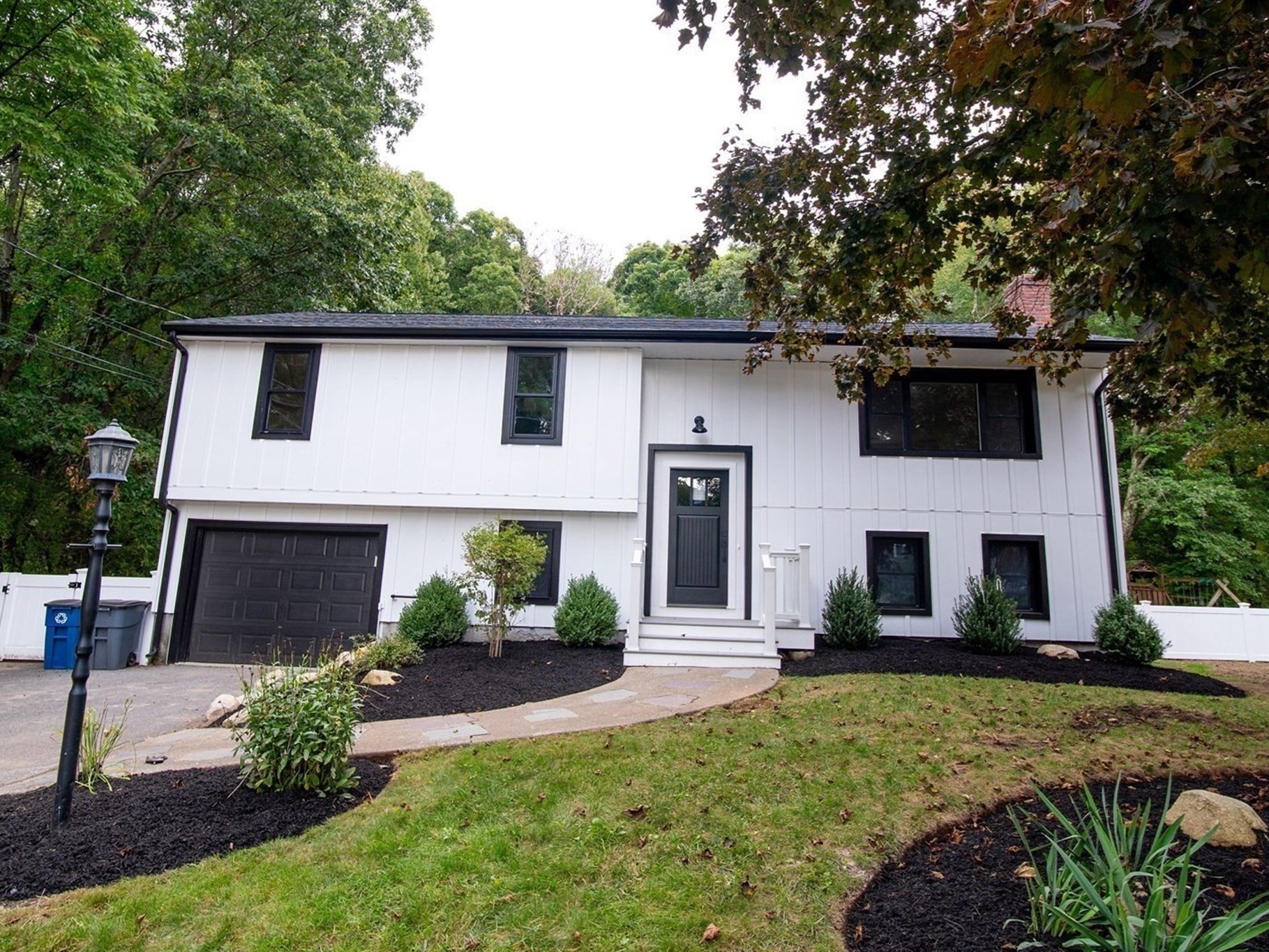 85 Alden Rd Property Photo 1