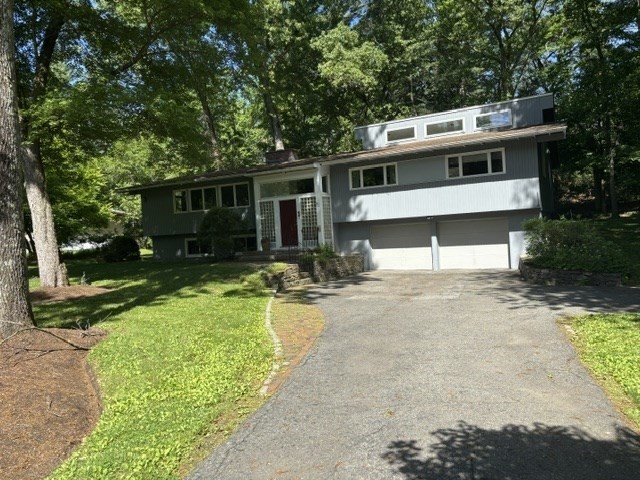 1 Holiday Road Property Photo 1