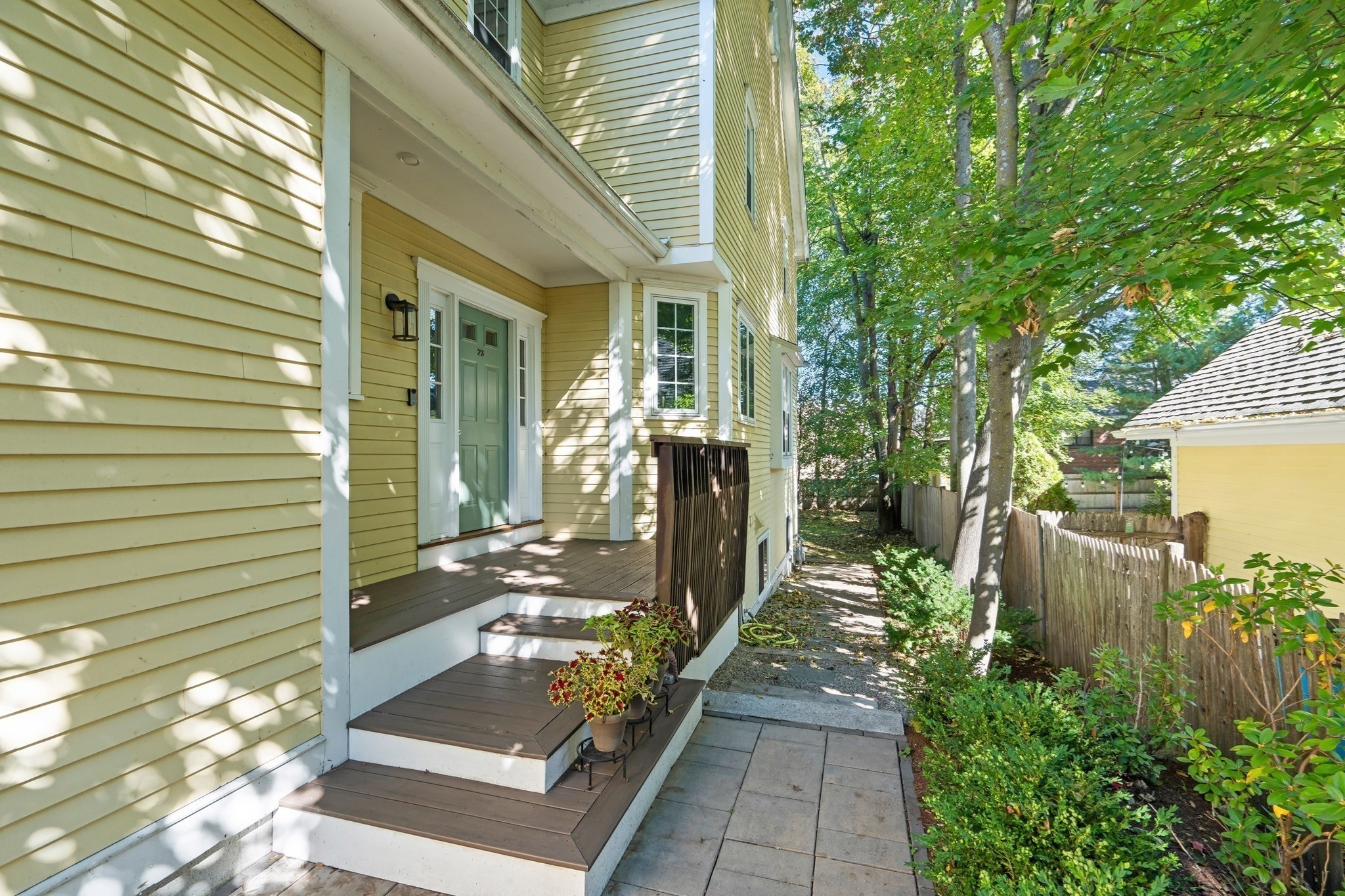 23-25 Woodbine St # 23 Property Photo 6