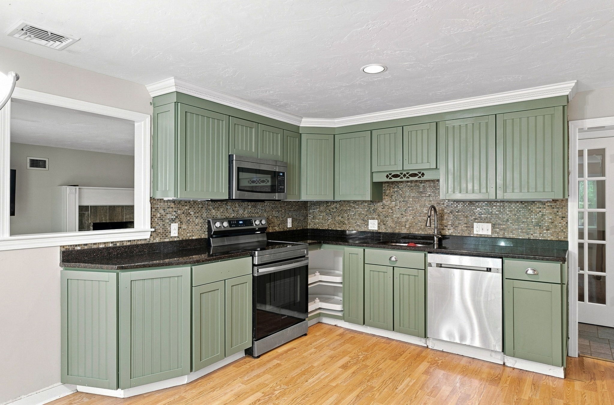 76 Carroll Dr Property Photo 11
