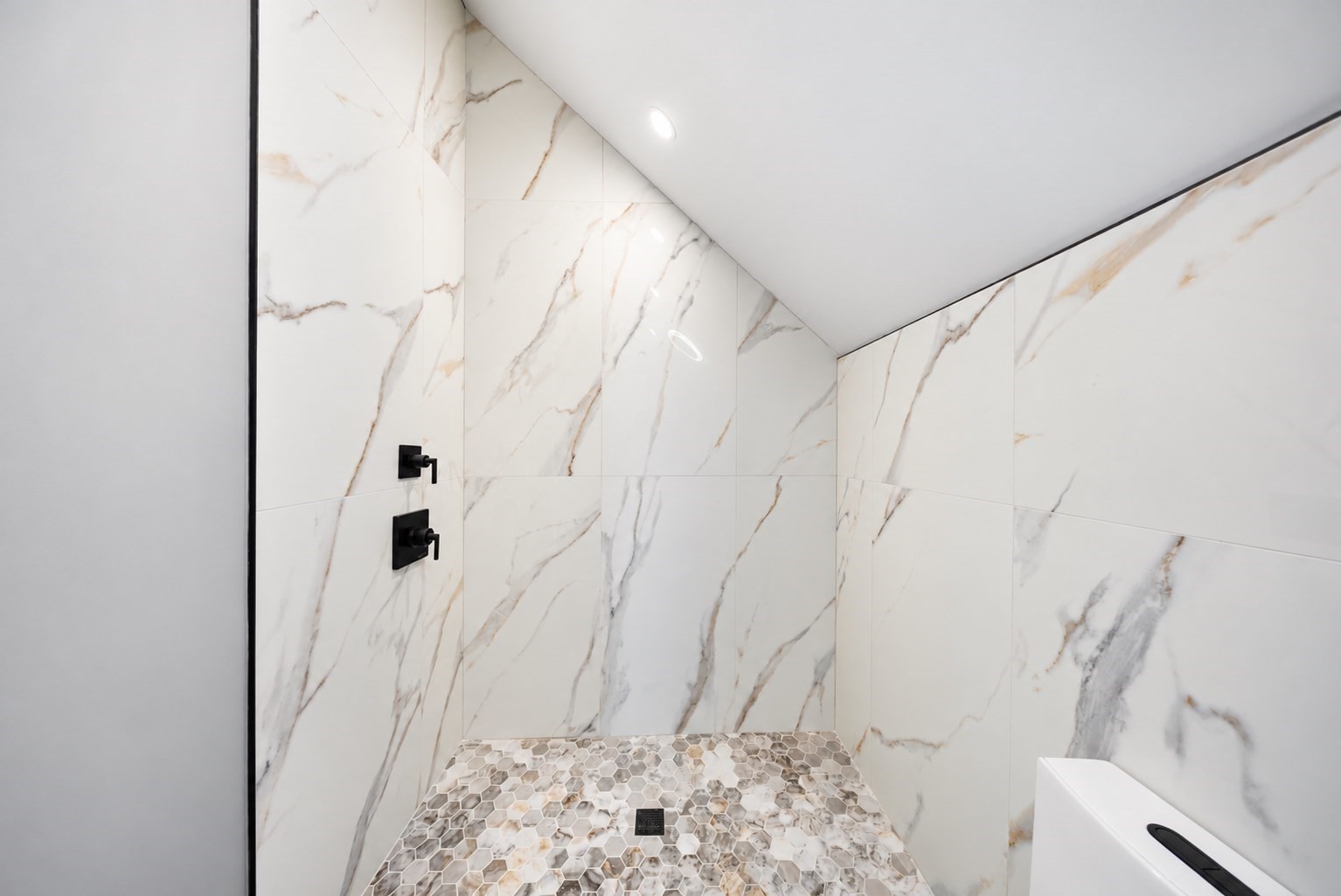 64 Dalby St # 3 Property Photo 9