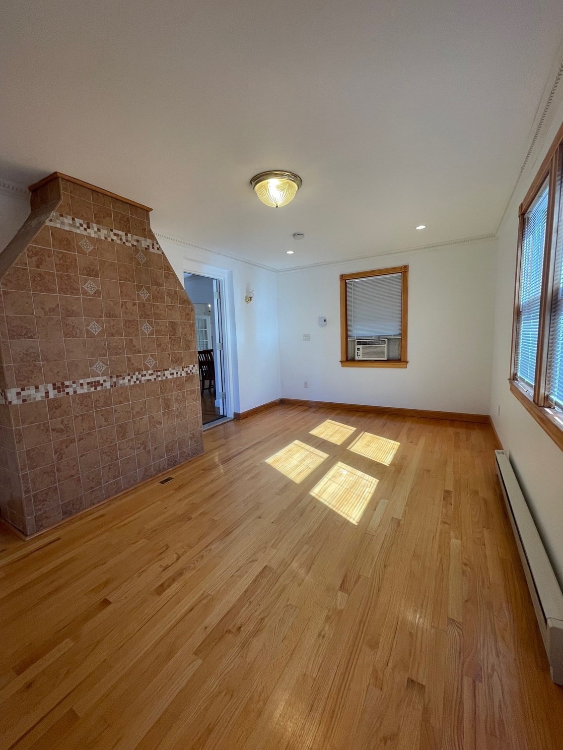 275 Tappan St # 2 Property Photo 13