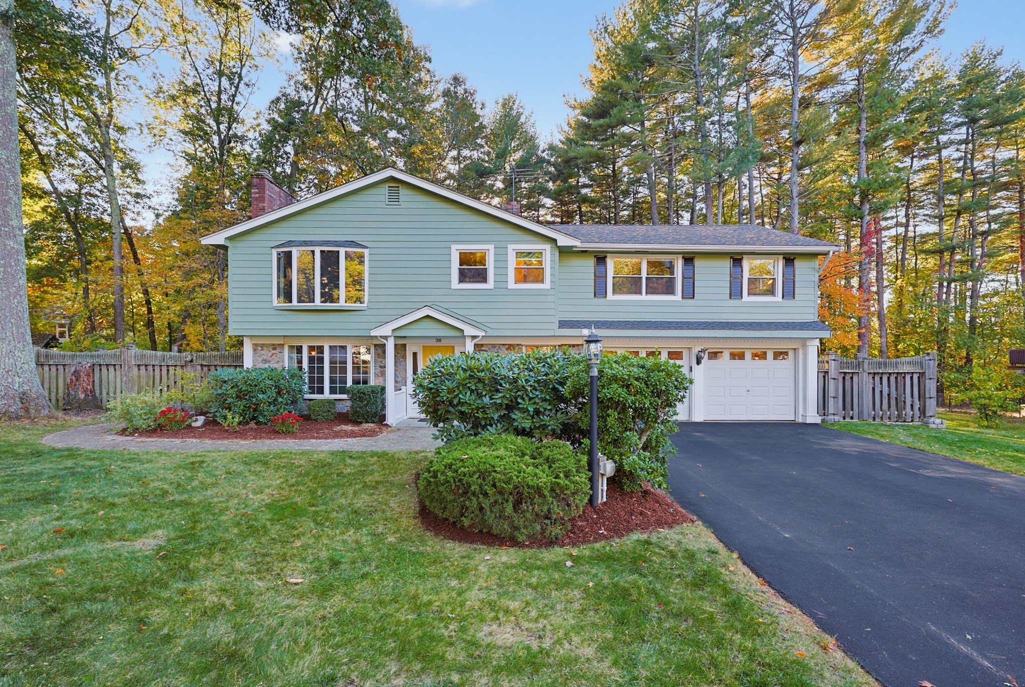 38 Ledgewood Rd Property Photo 1