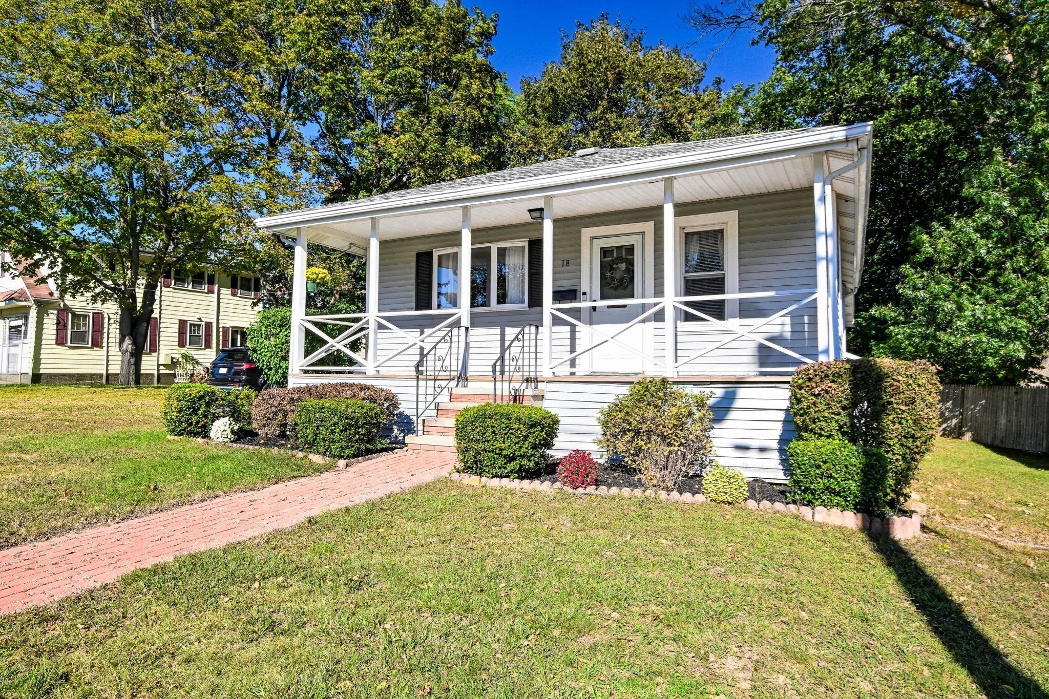 18 Lakeside Ave Property Photo 19