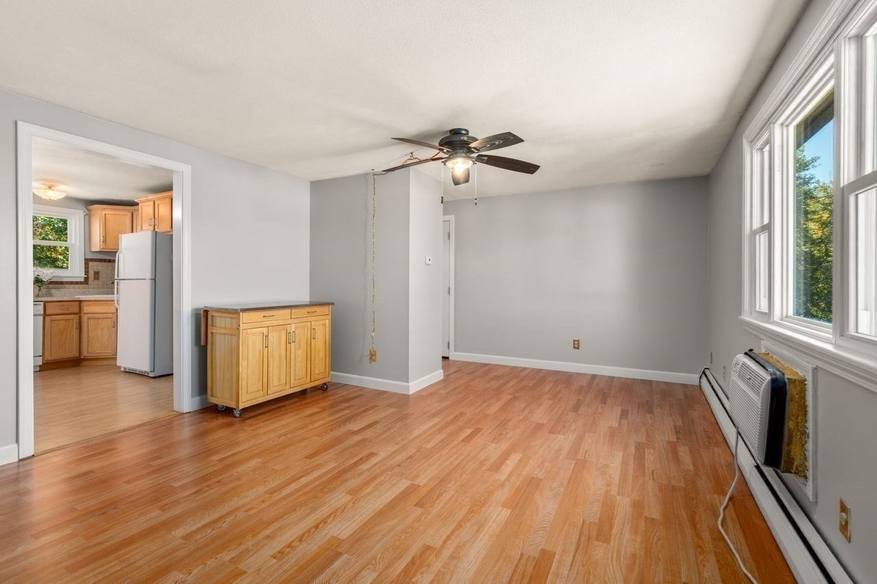 137 John A Dunn Memorial Dr # 6 Property Photo 8