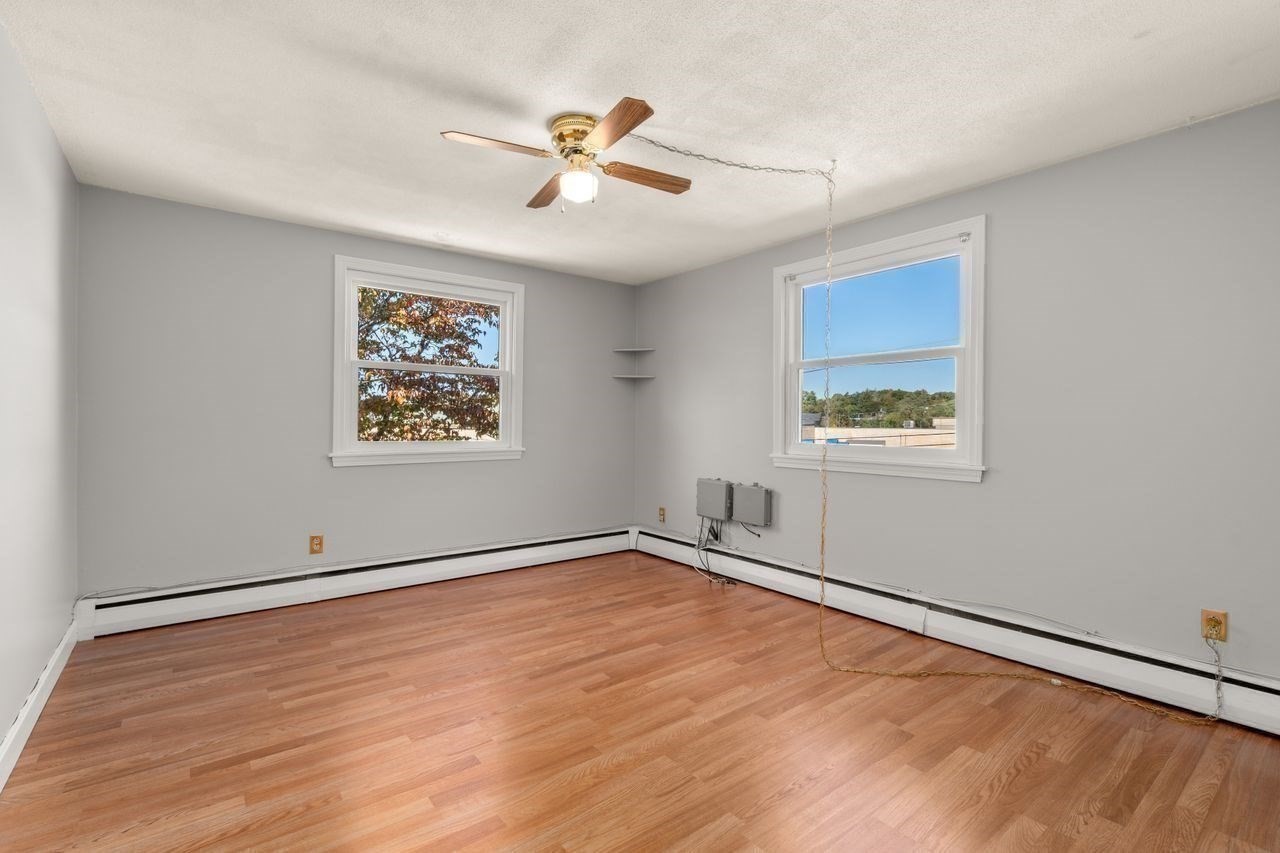 137 John A Dunn Memorial Dr # 6 Property Photo 11
