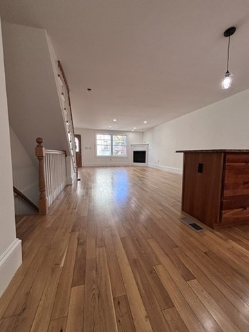 32 Cobden Street # 1 Property Photo 3
