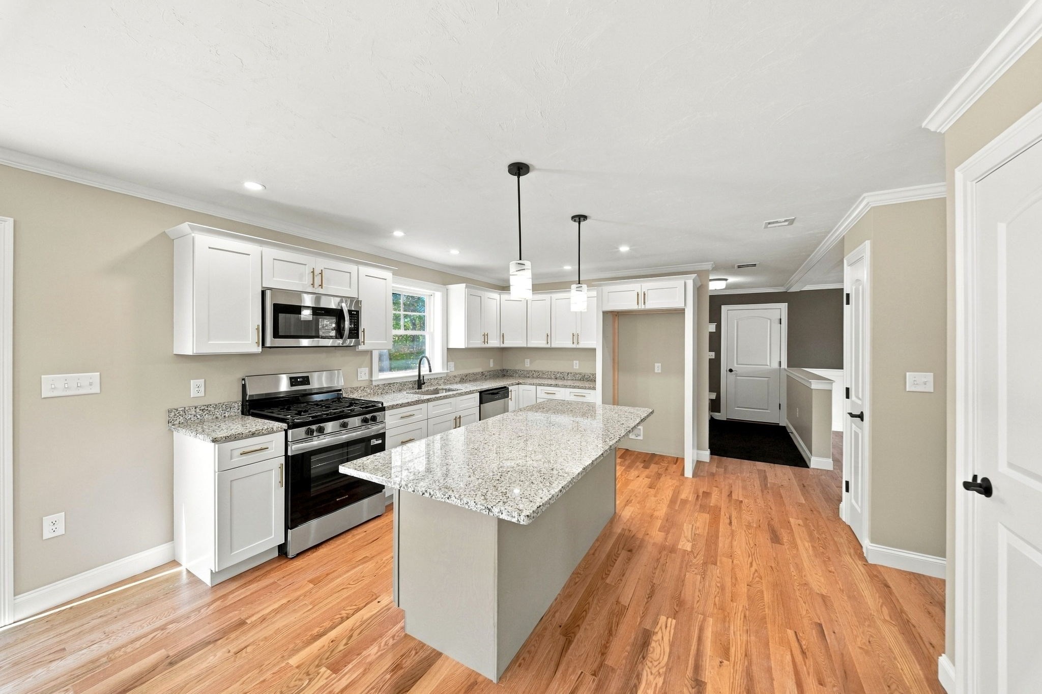 82 Sherrick Ave. Property Photo 9