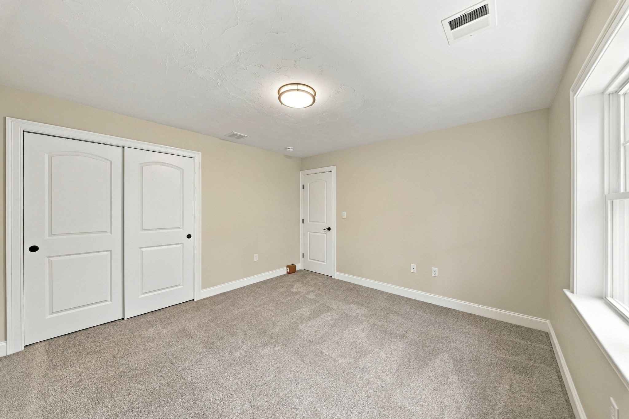 82 Sherrick Ave. Property Photo 28