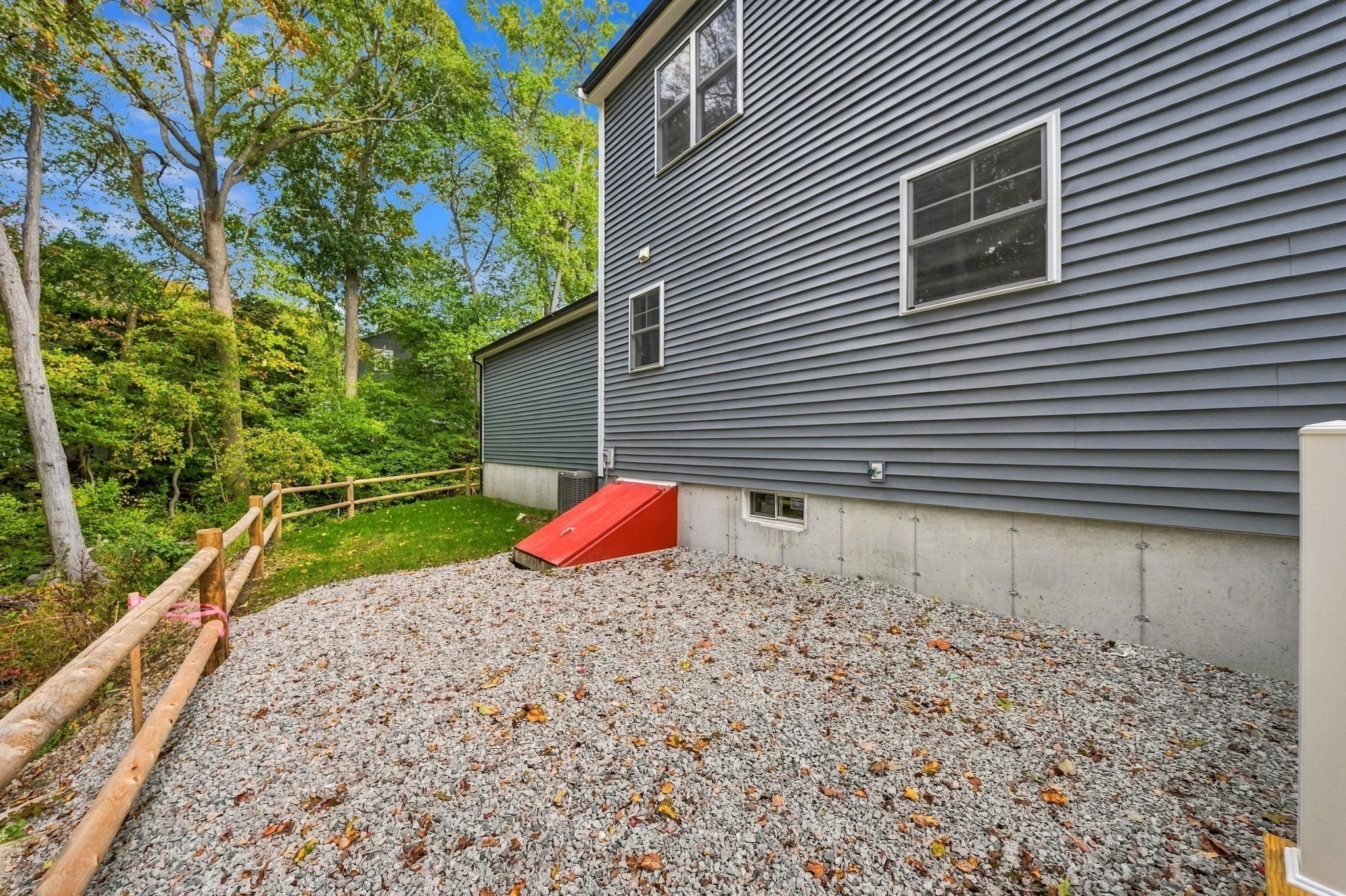82 Sherrick Ave. Property Photo 40