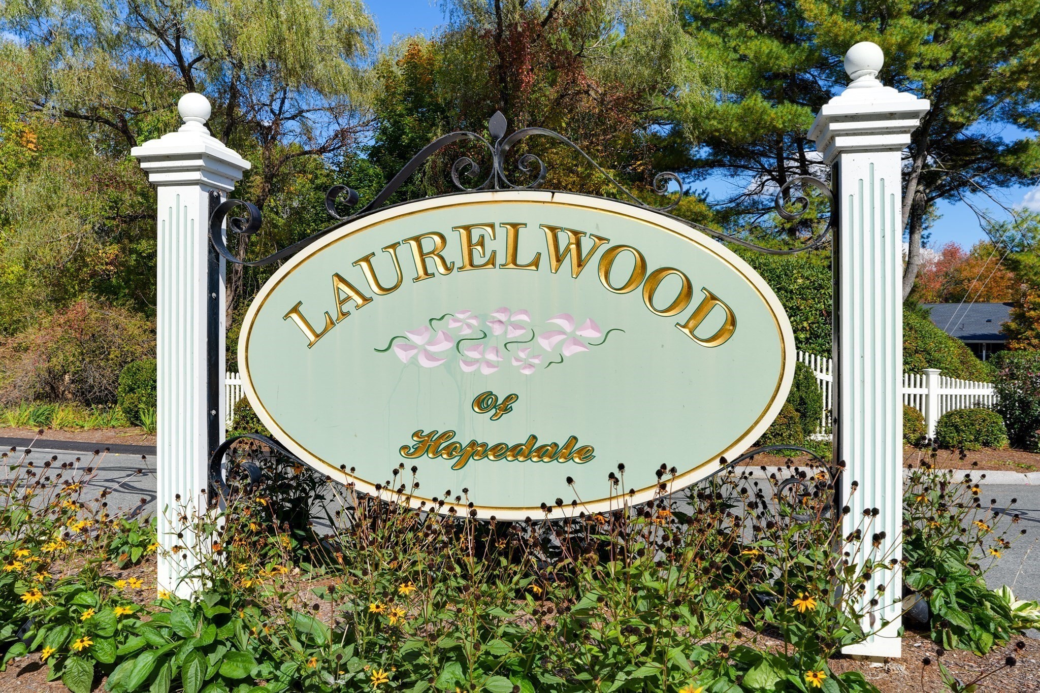 153 Laurelwood Drive # 153 Property Photo 7