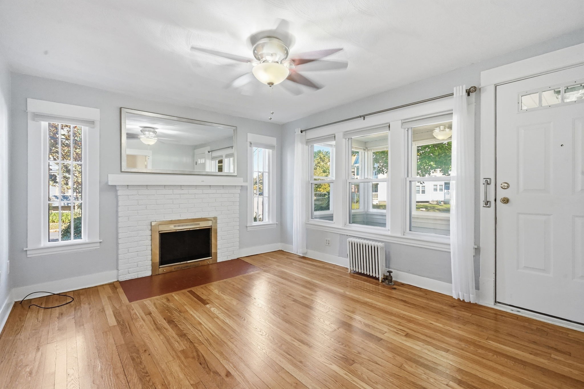 124-126 Woodlawn St Property Photo 15