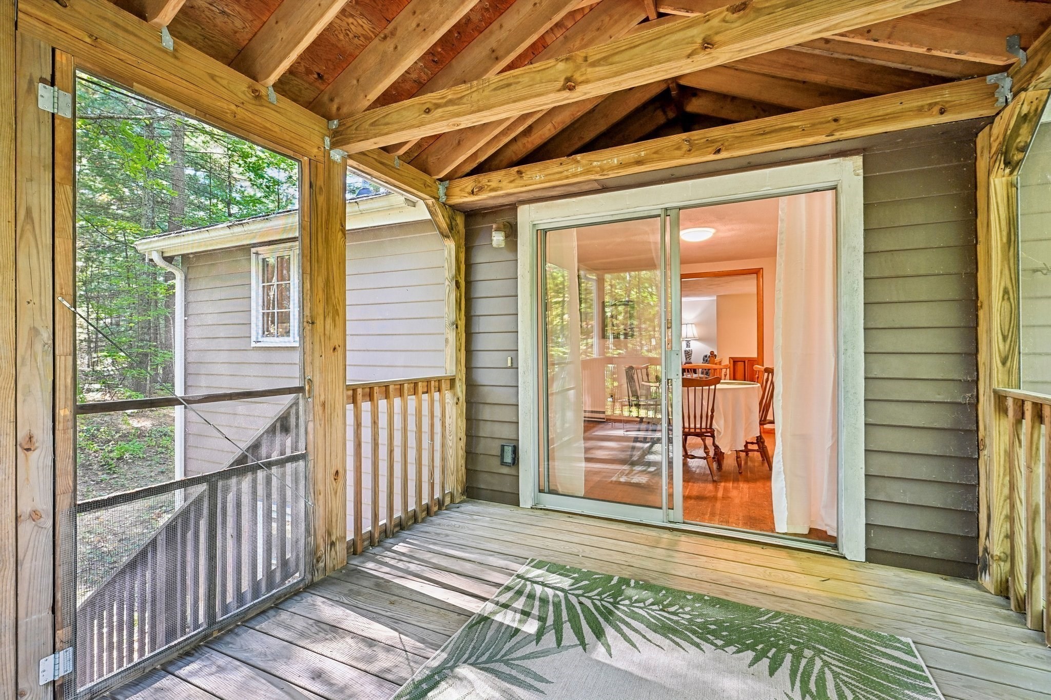 180 Hudson Rd Property Photo 3