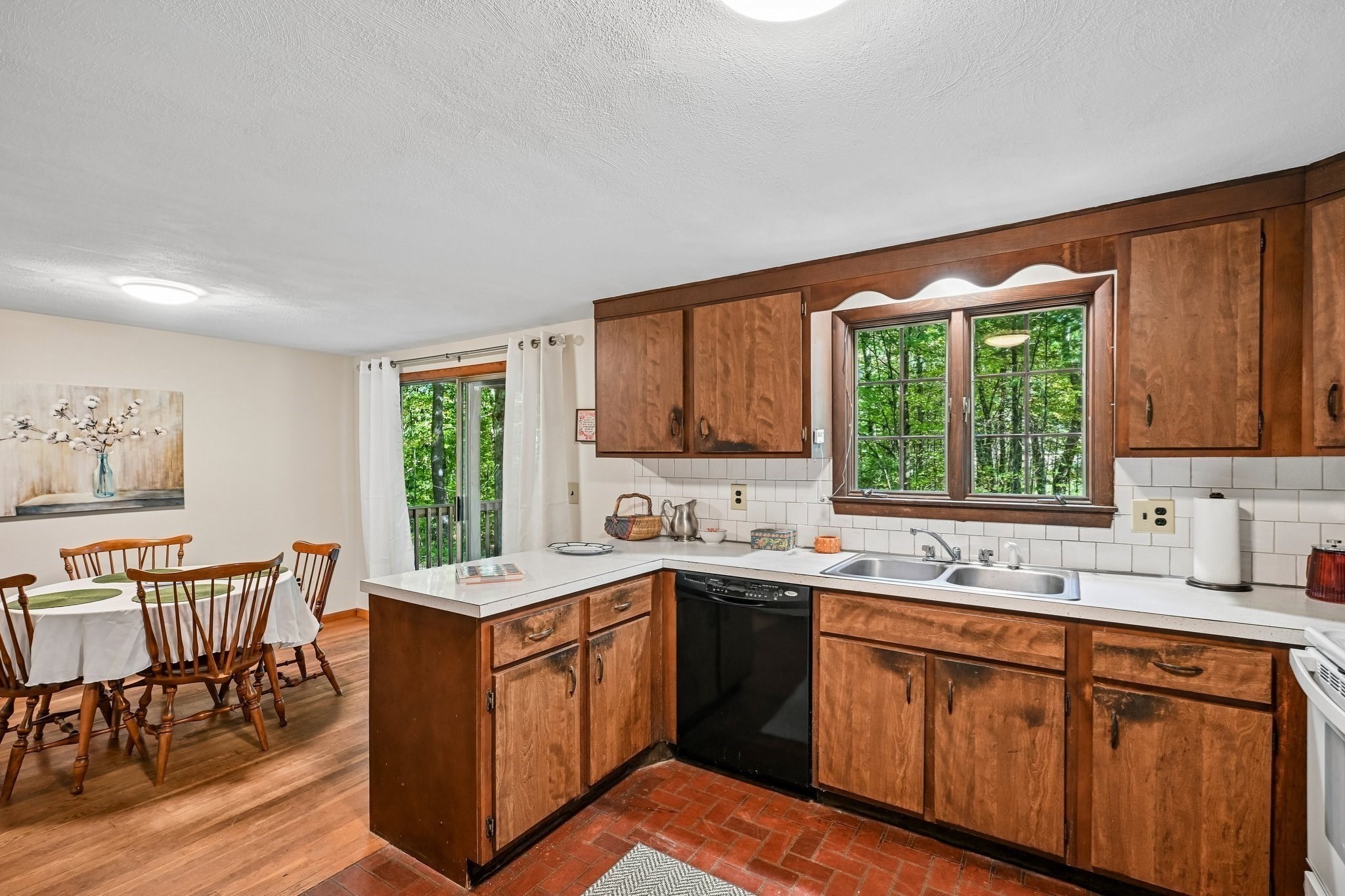 180 Hudson Rd Property Photo 12