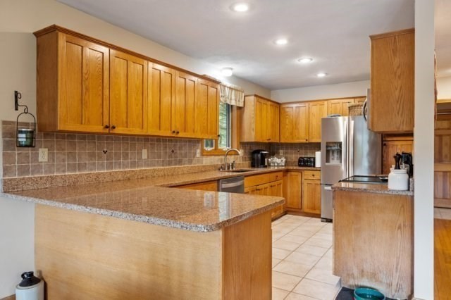 14 Massapoag Way Property Photo 28