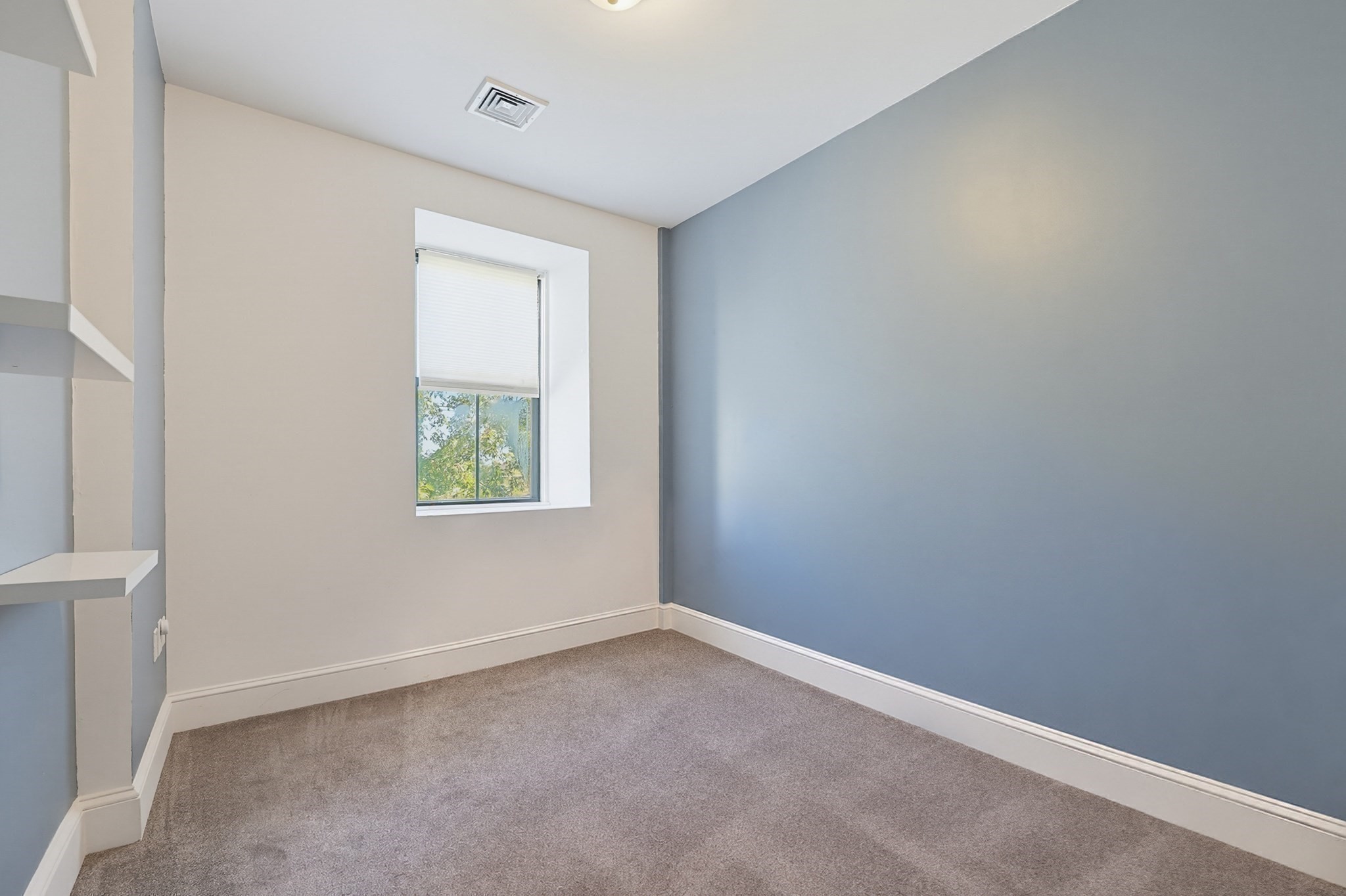 426 Mount Hope # 305 Property Photo 15