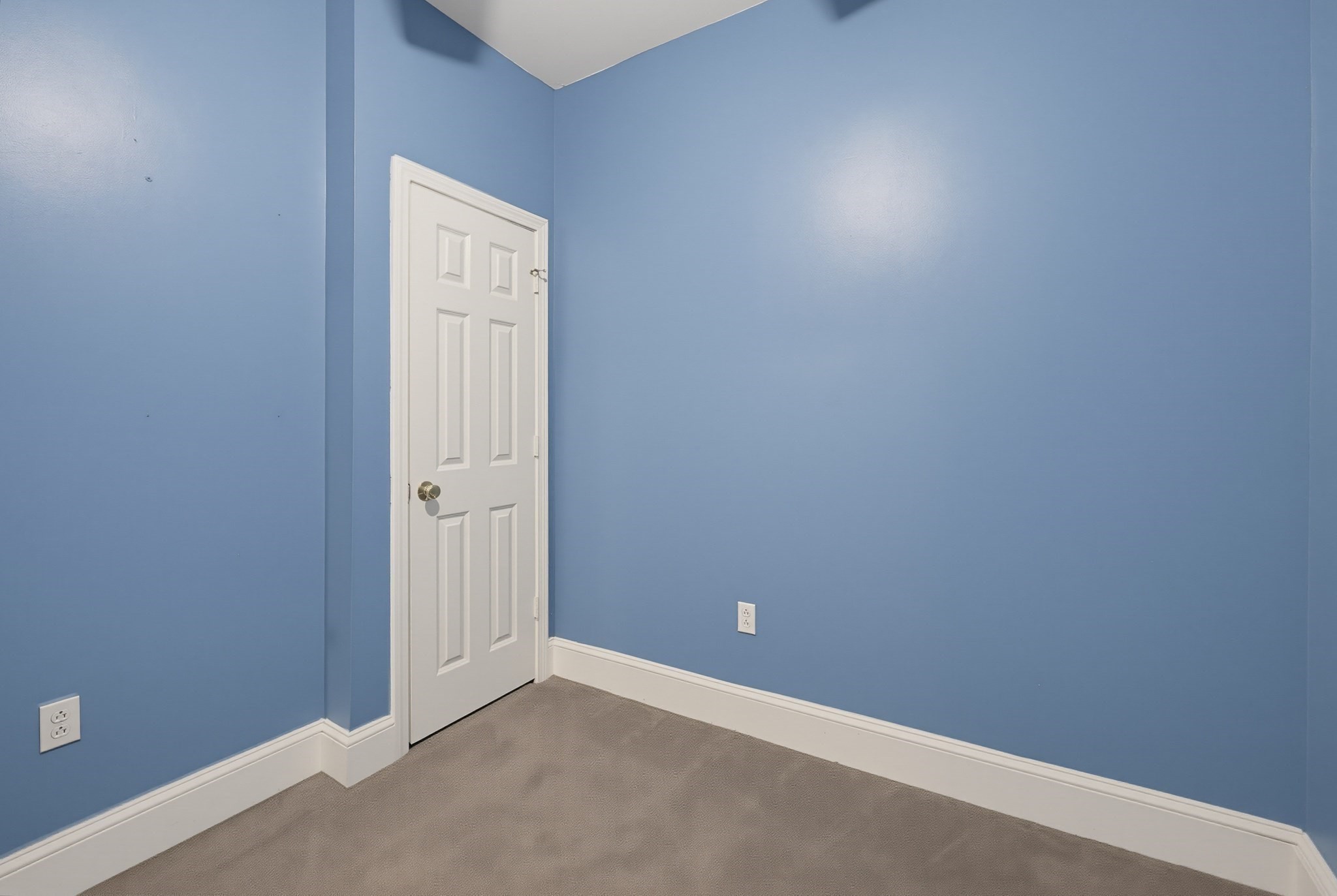426 Mount Hope # 305 Property Photo 20