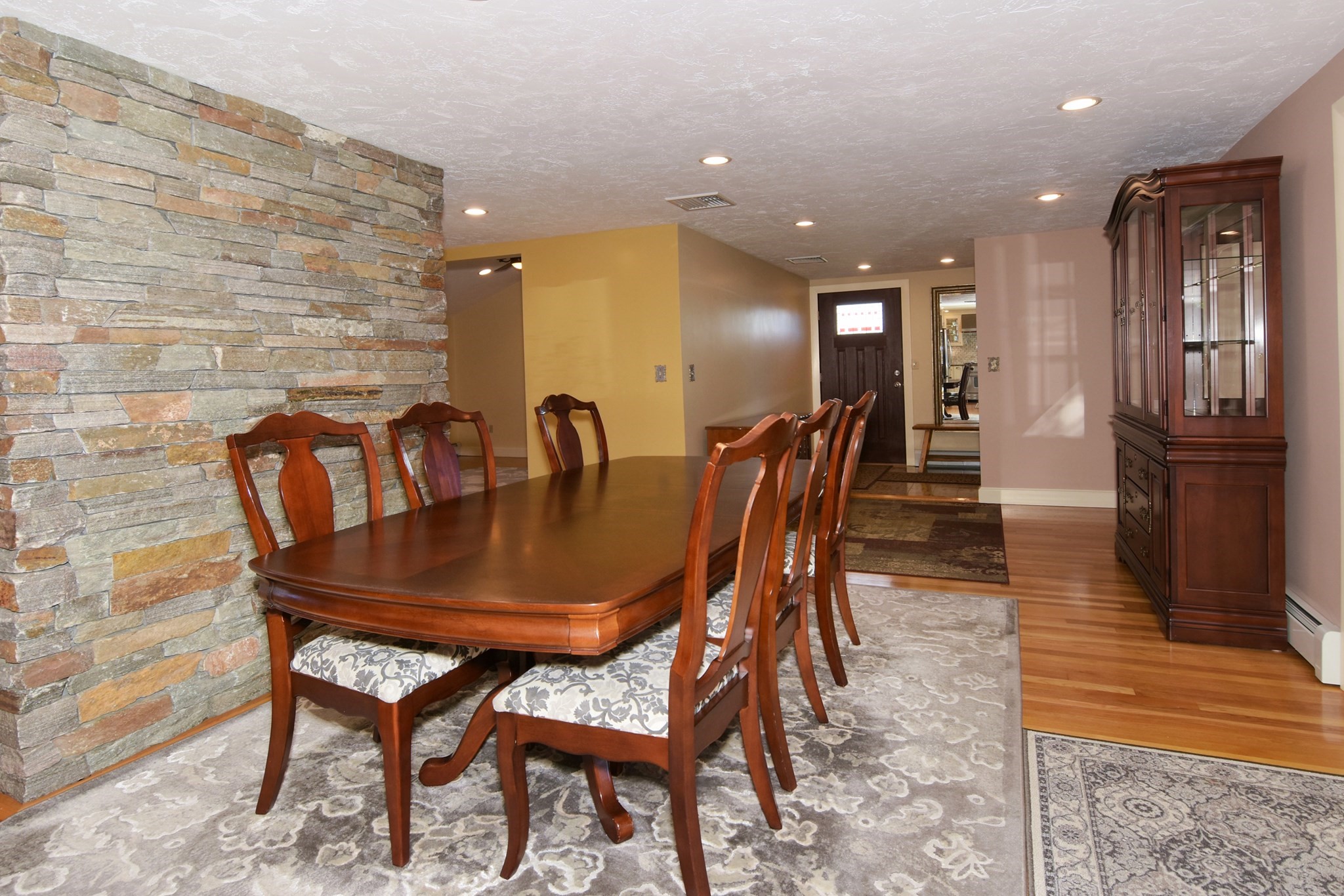 14 Broad St. Property Photo 9