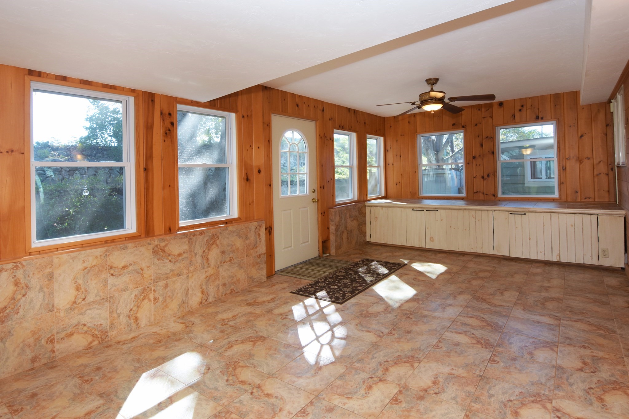 14 Broad St. Property Photo 10