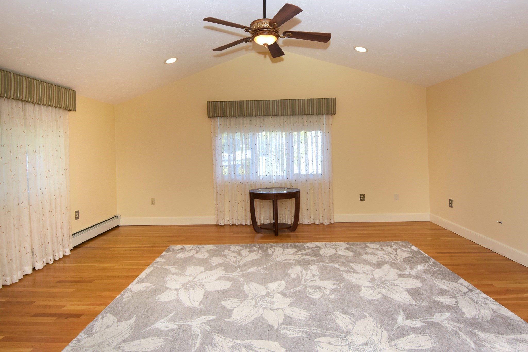 14 Broad St. Property Photo 16