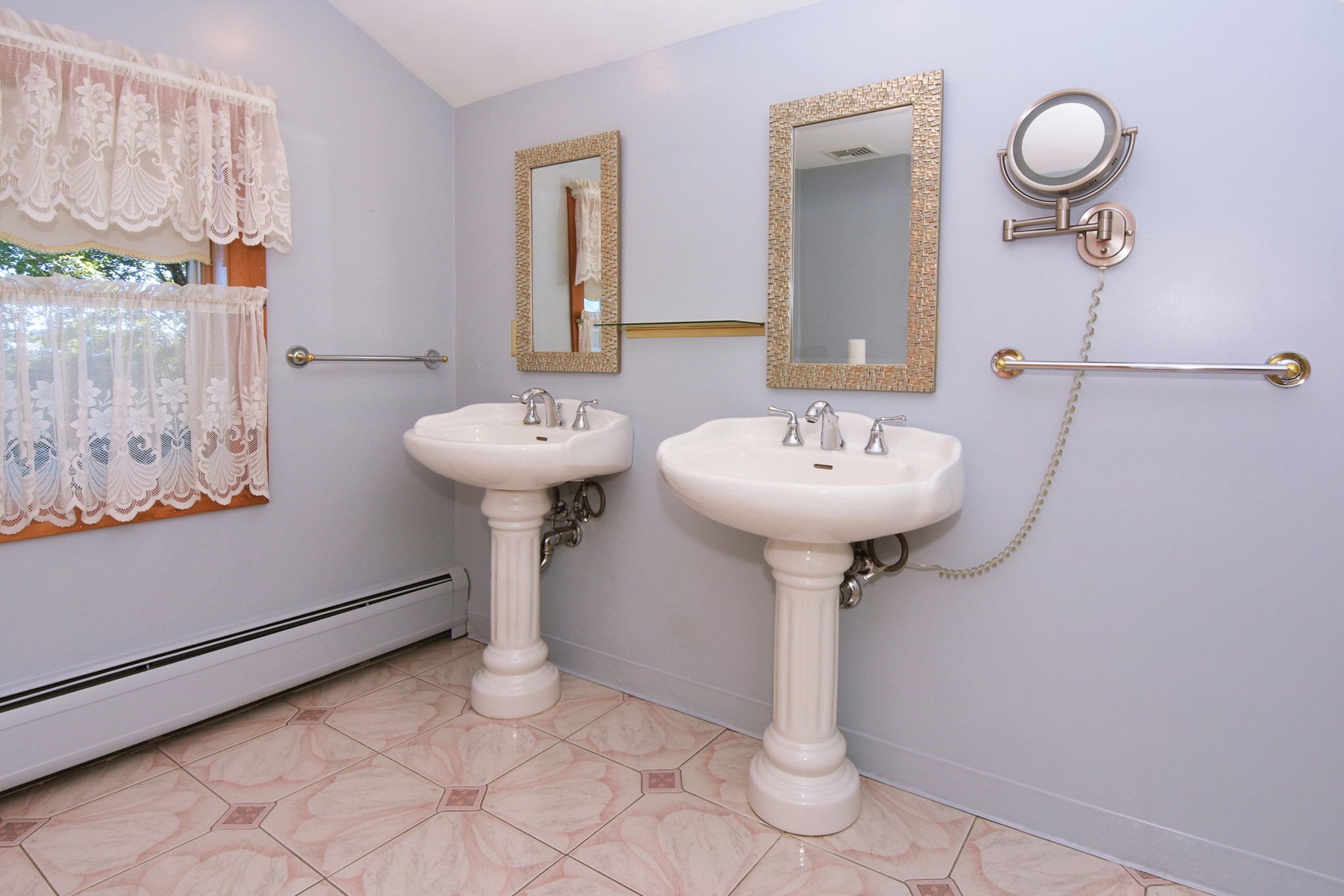 14 Broad St. Property Photo 28