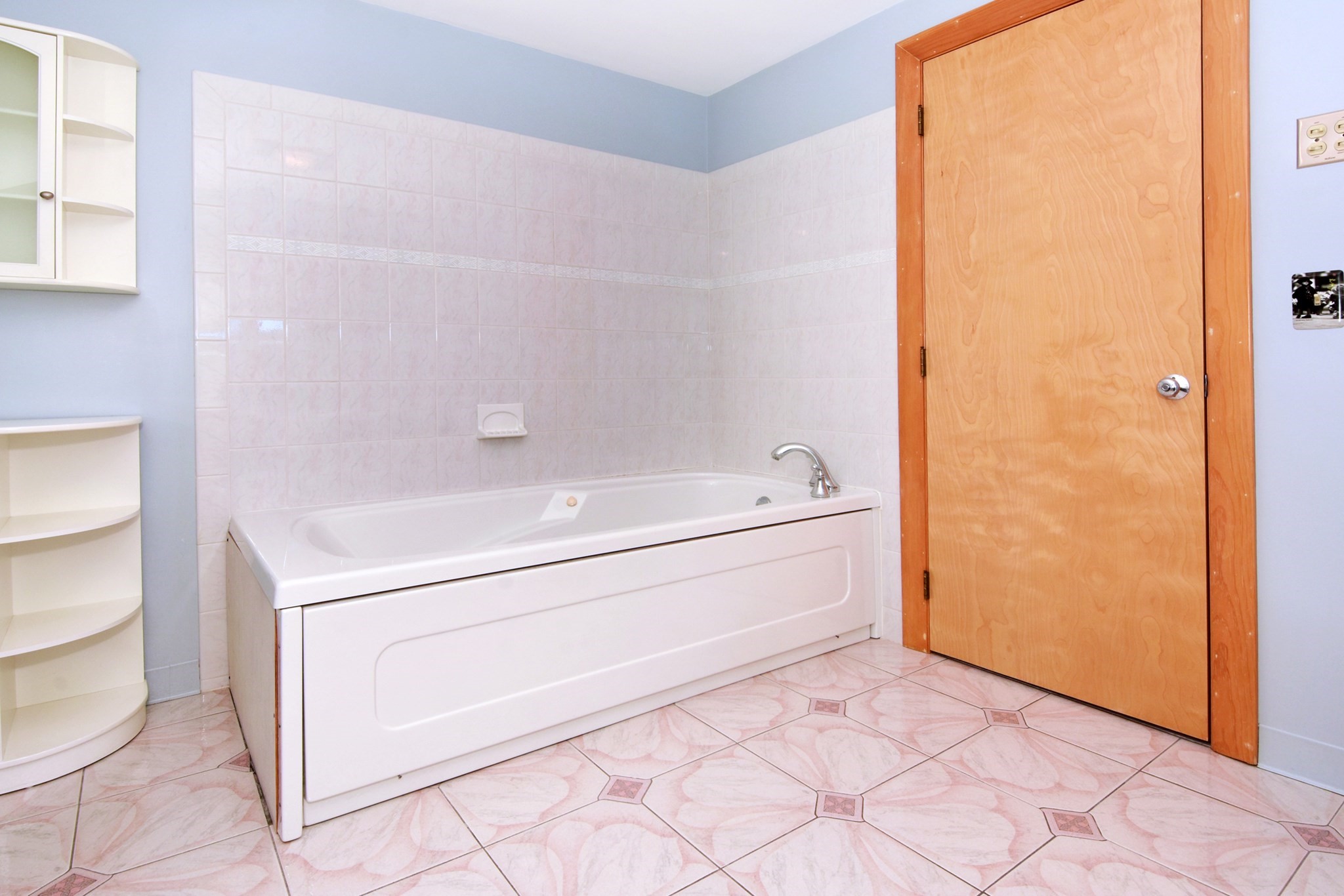 14 Broad St. Property Photo 29