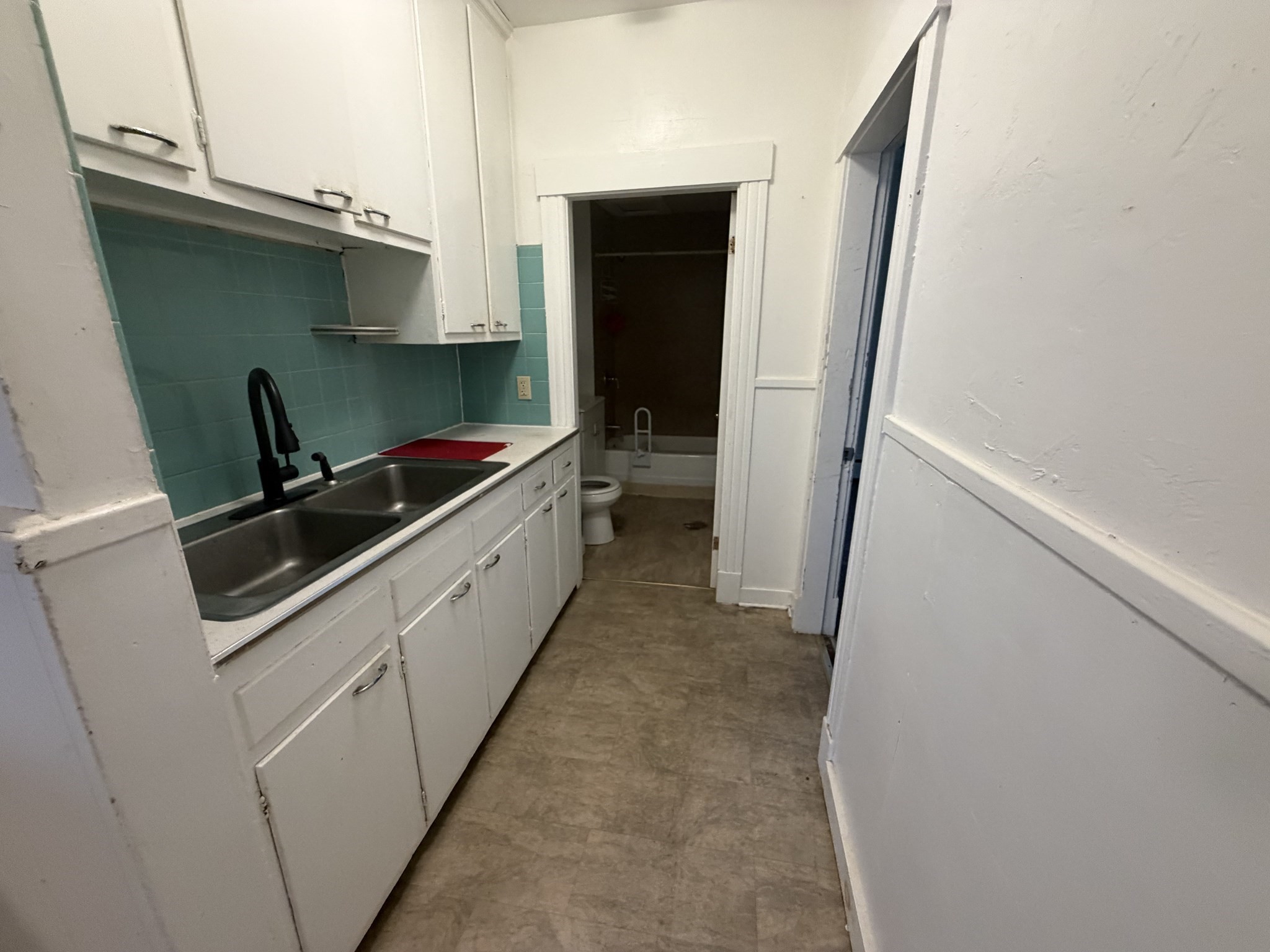 99 Cross St # 2r Property Photo 2