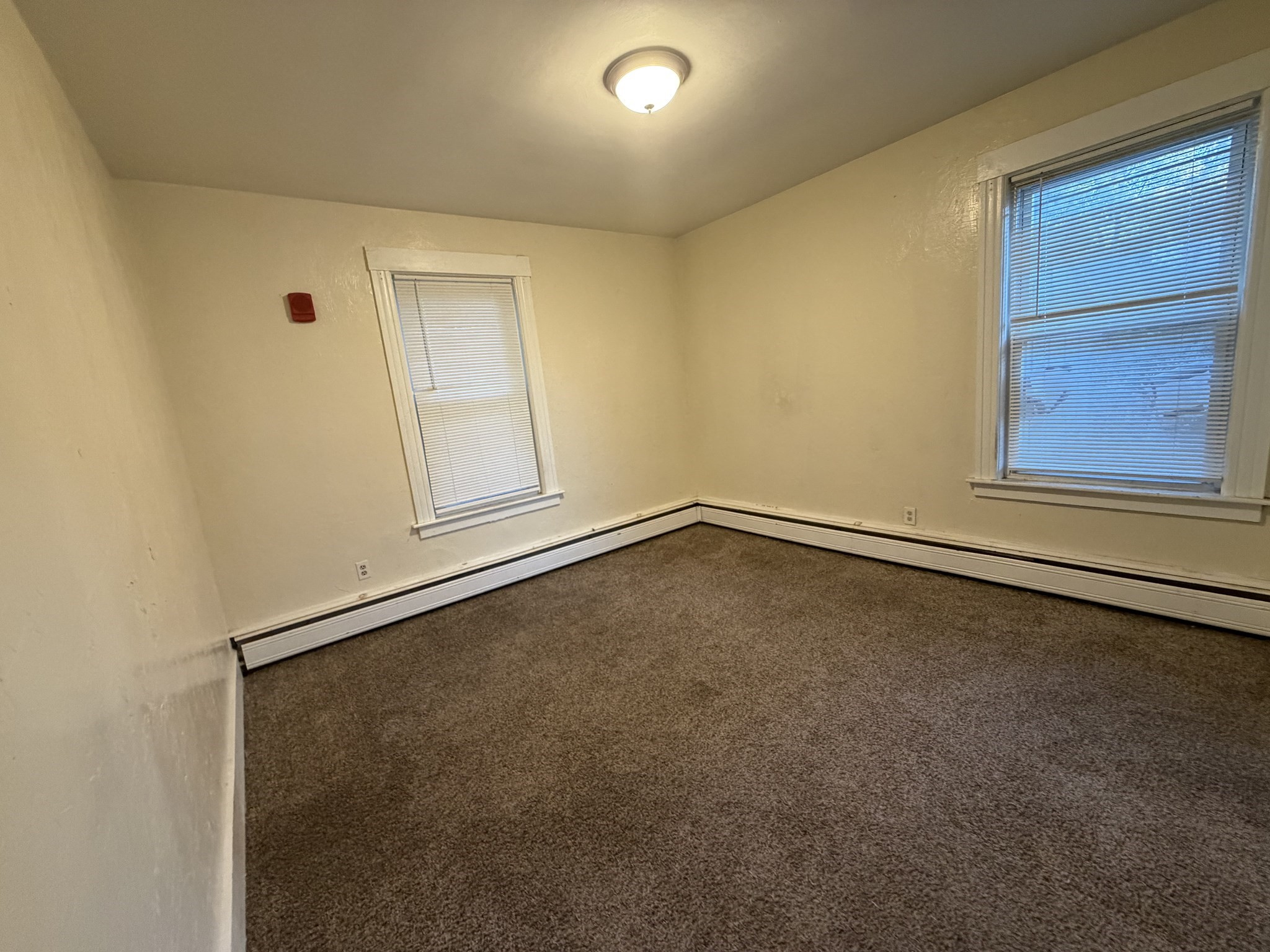 99 Cross St # 2r Property Photo 4