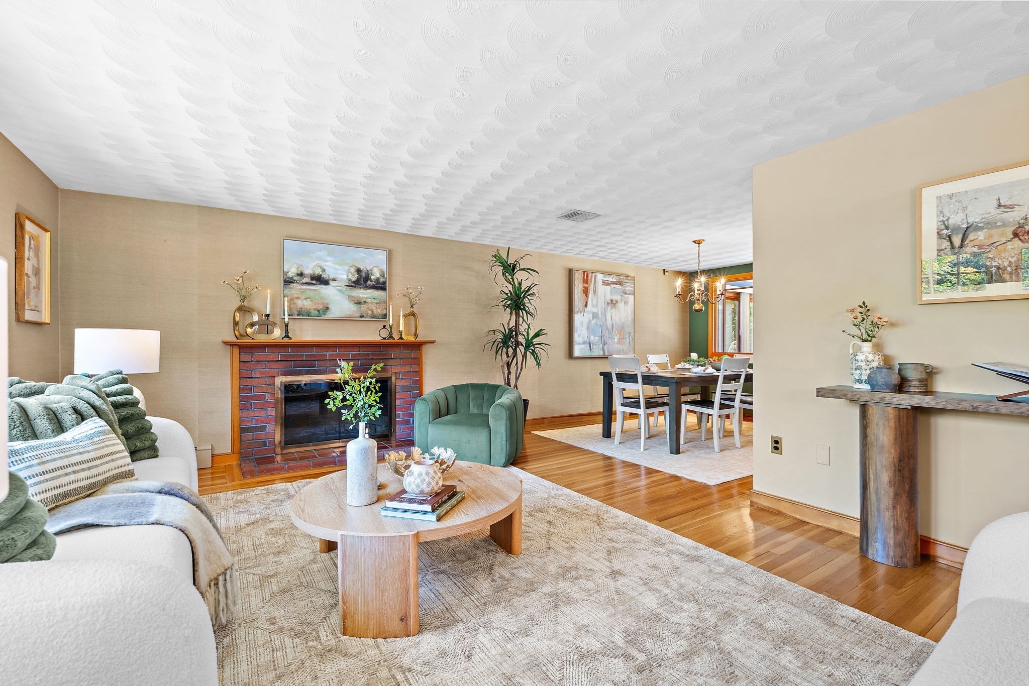 20 Woodchester Cir Property Photo 4