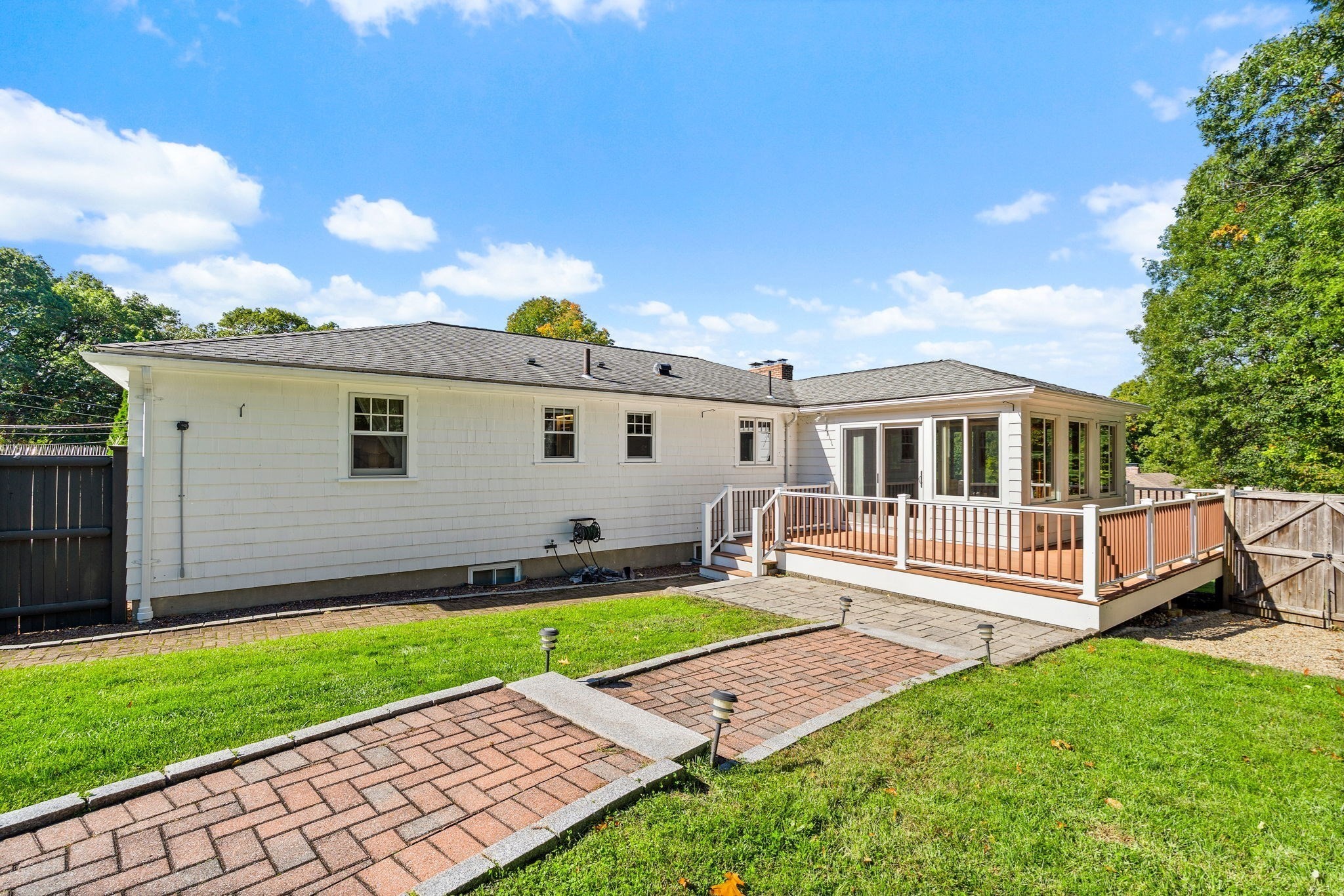 20 Woodchester Cir Property Photo 23