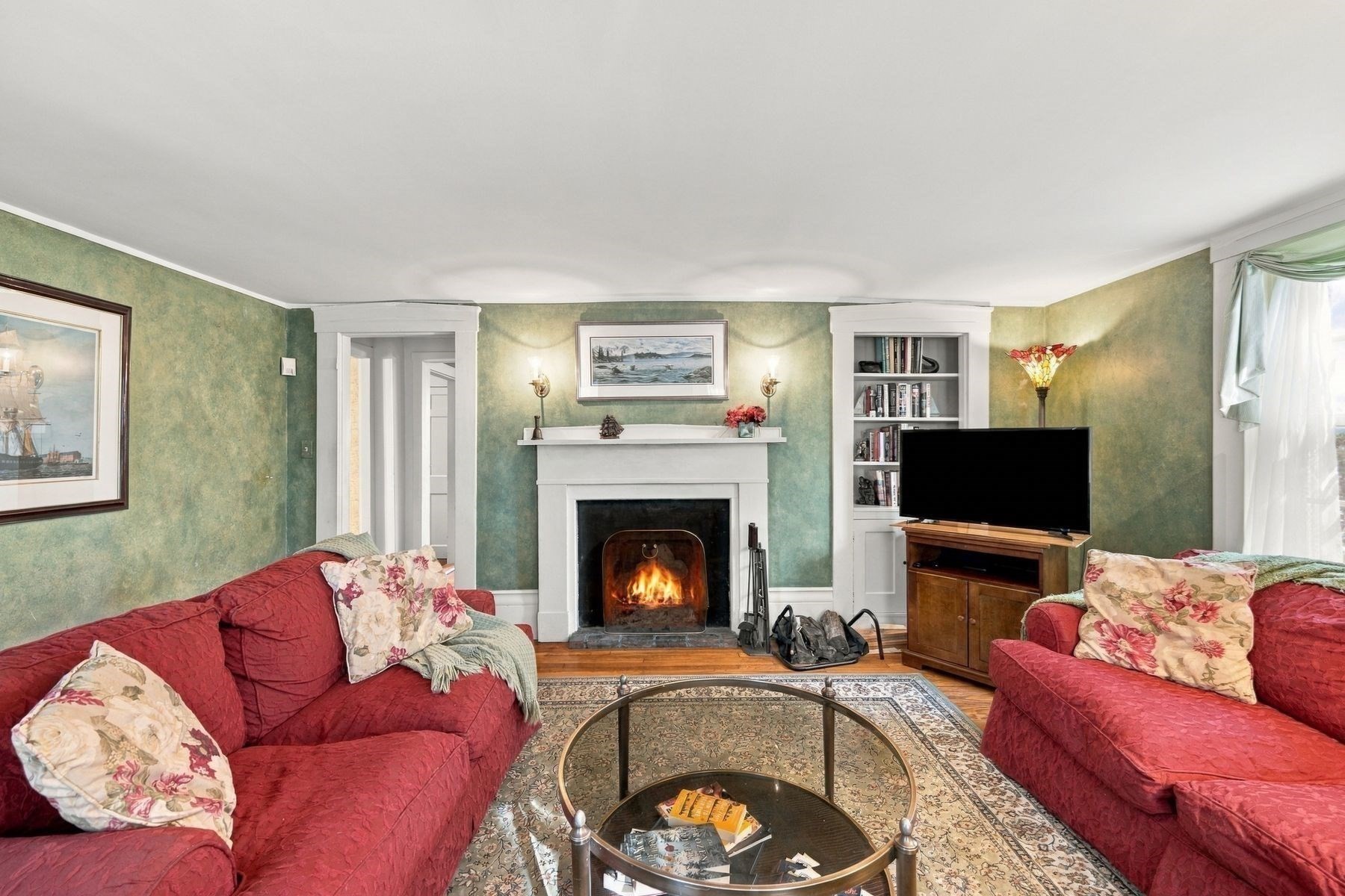 4 Washington Square Property Photo 9