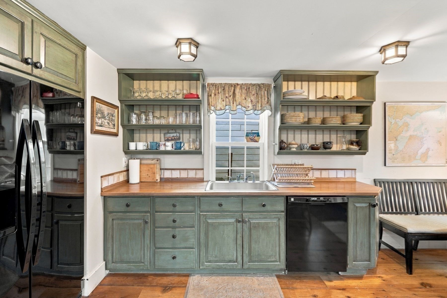 4 Washington Square Property Photo 13