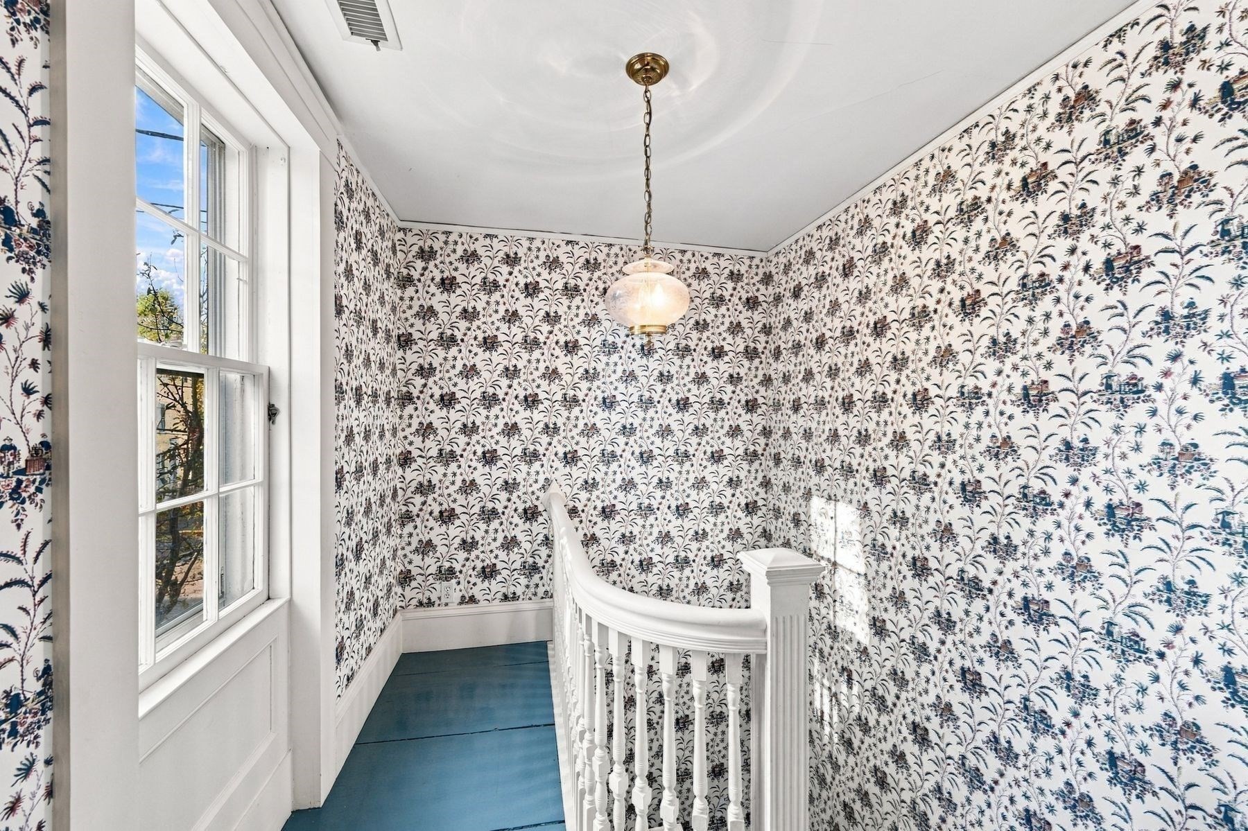 4 Washington Square Property Photo 19