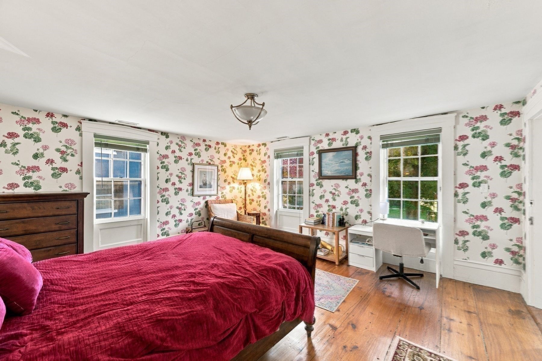 4 Washington Square Property Photo 21