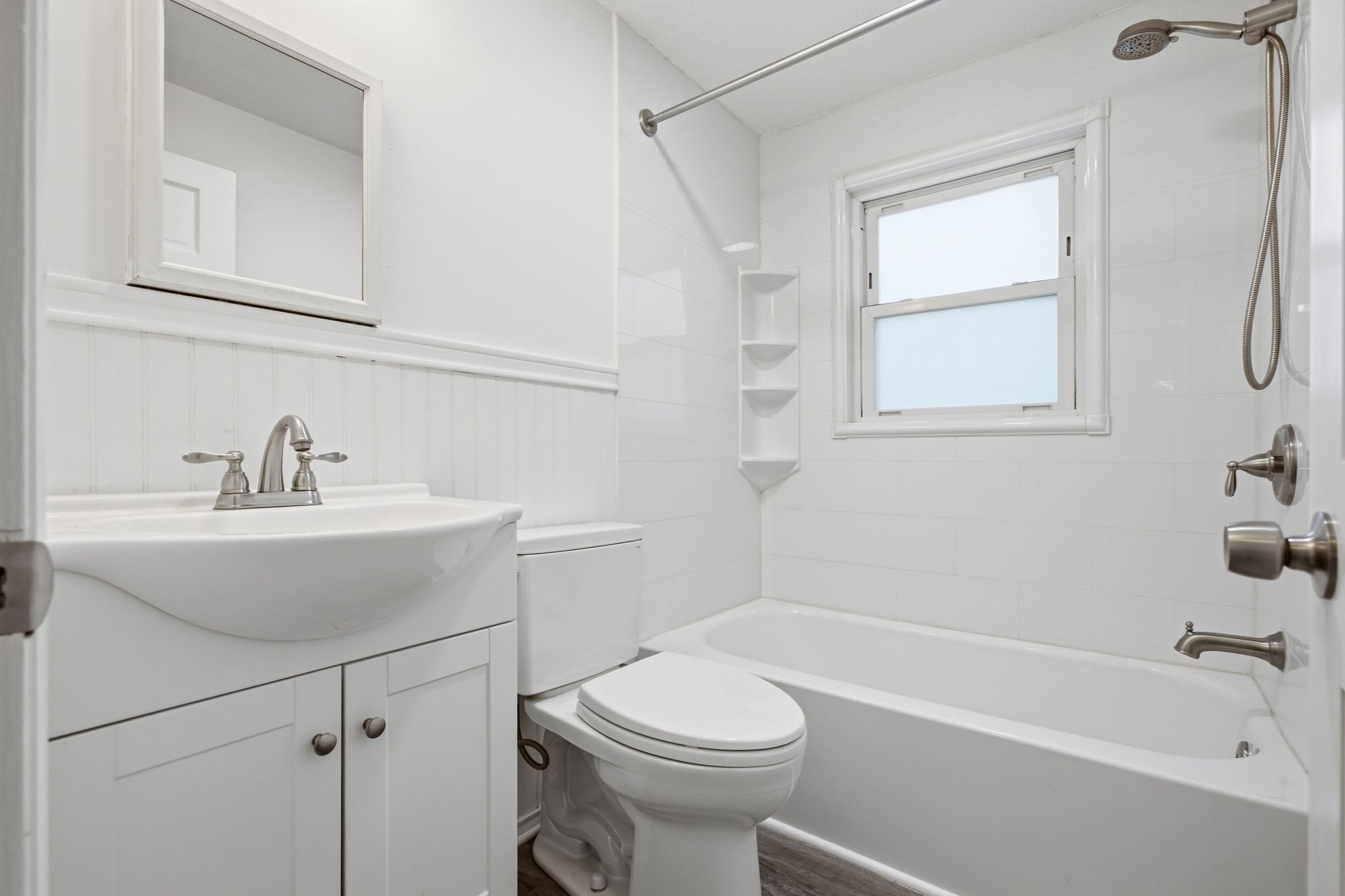 25 Lynn St # B Property Photo 14