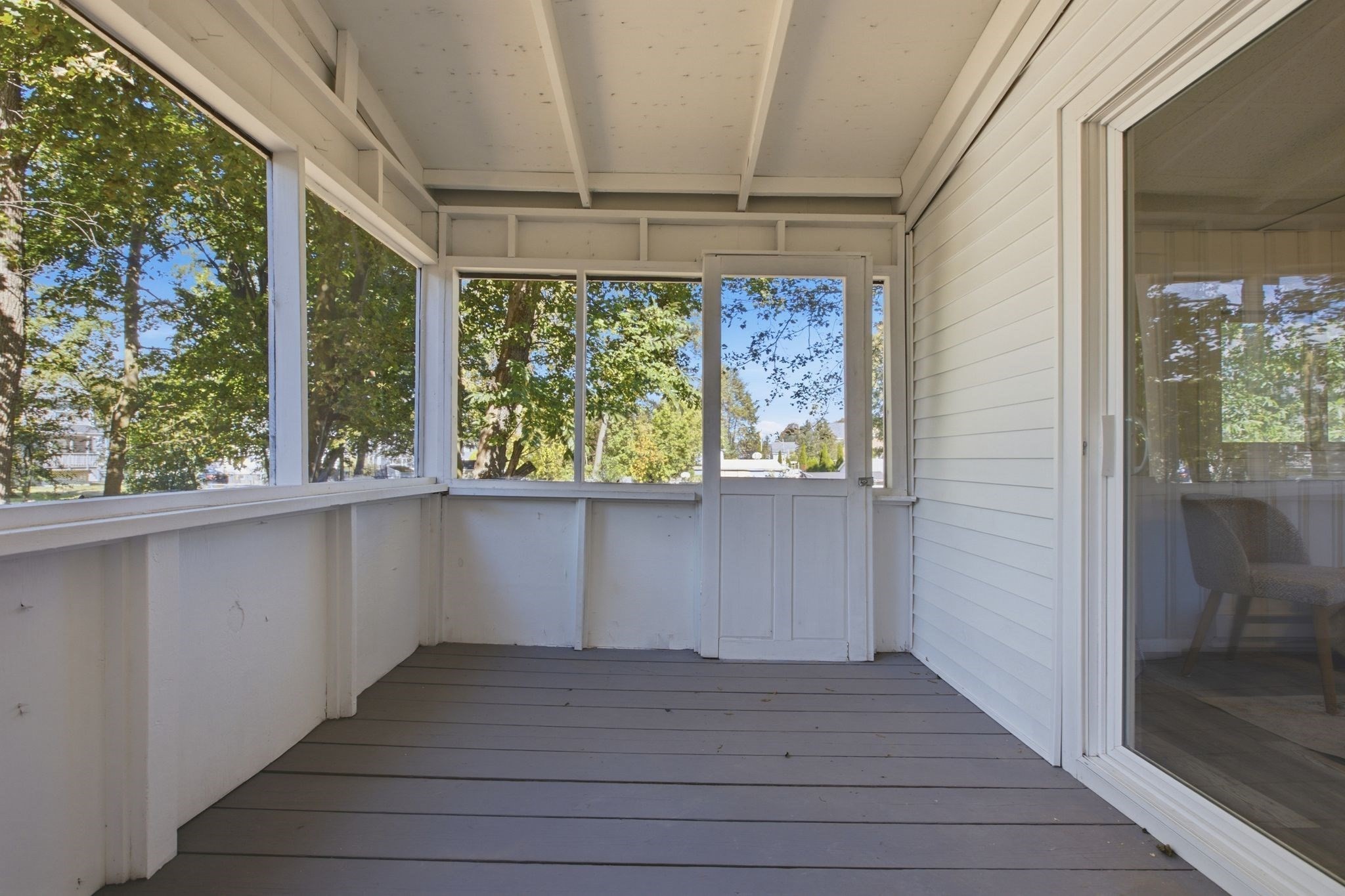 25 Lynn St # B Property Photo 16