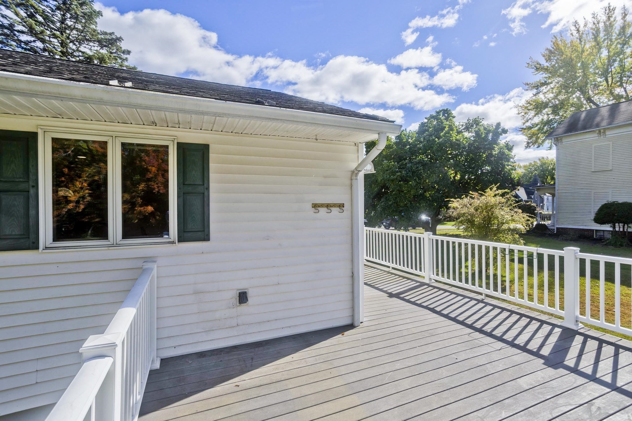 10 Taylor St Property Photo 4