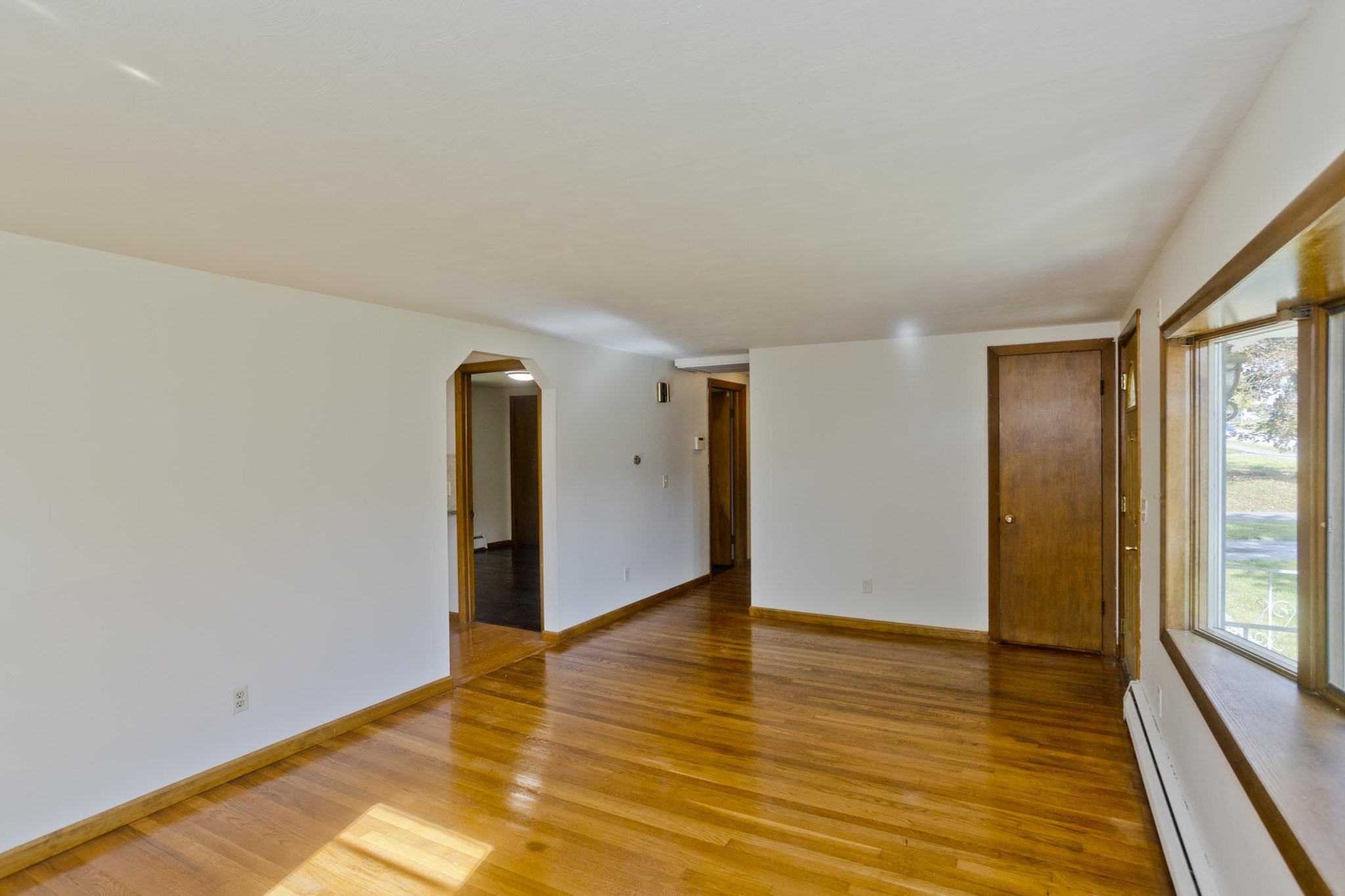 10 Taylor St Property Photo 8