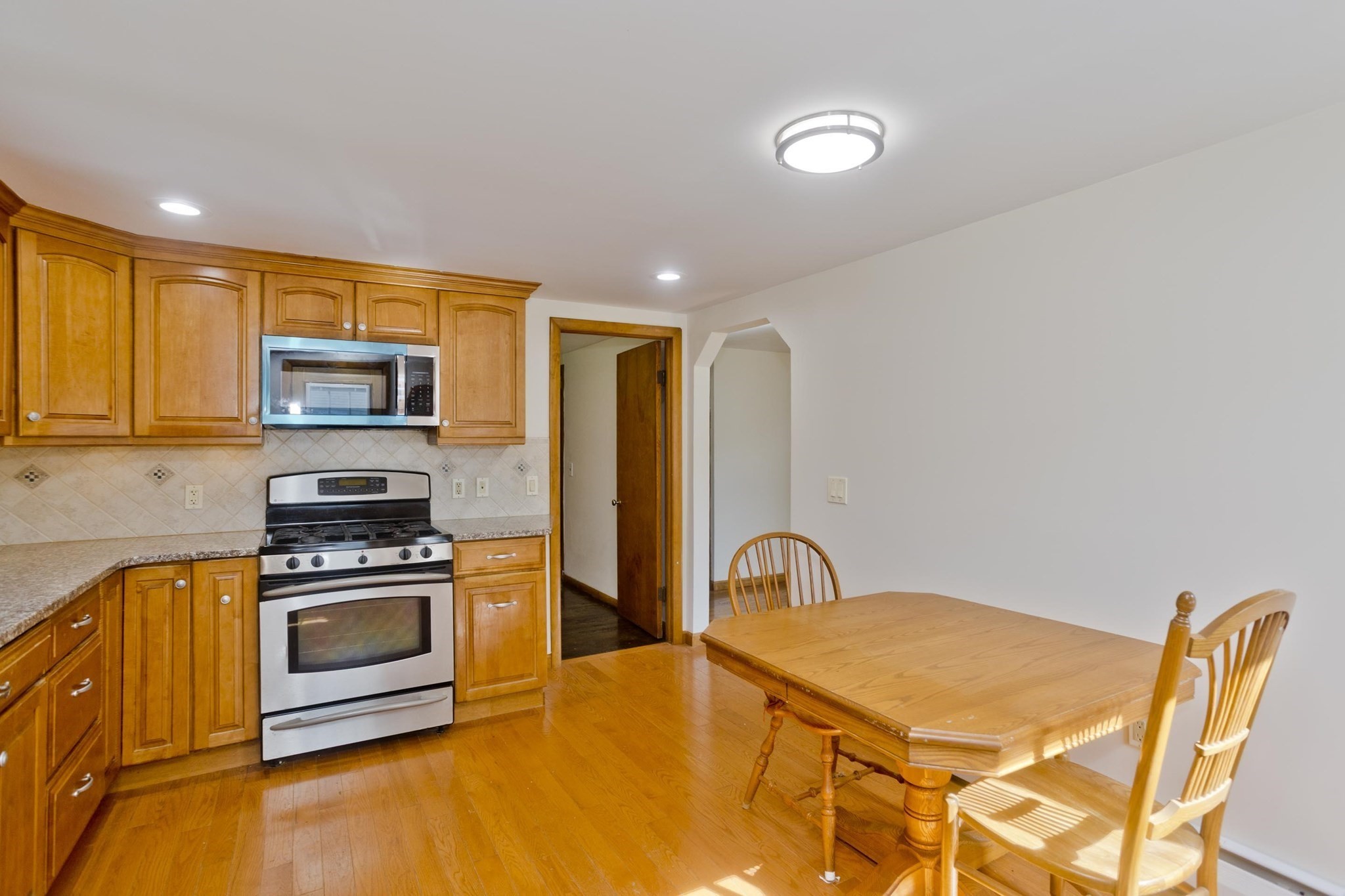 10 Taylor St Property Photo 12