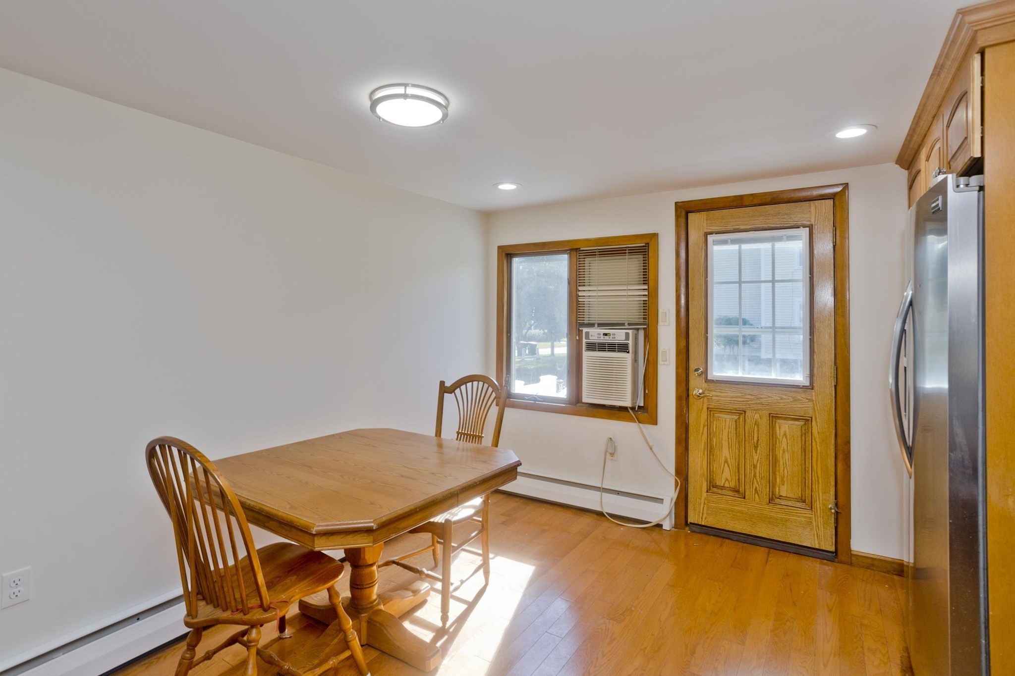 10 Taylor St Property Photo 14