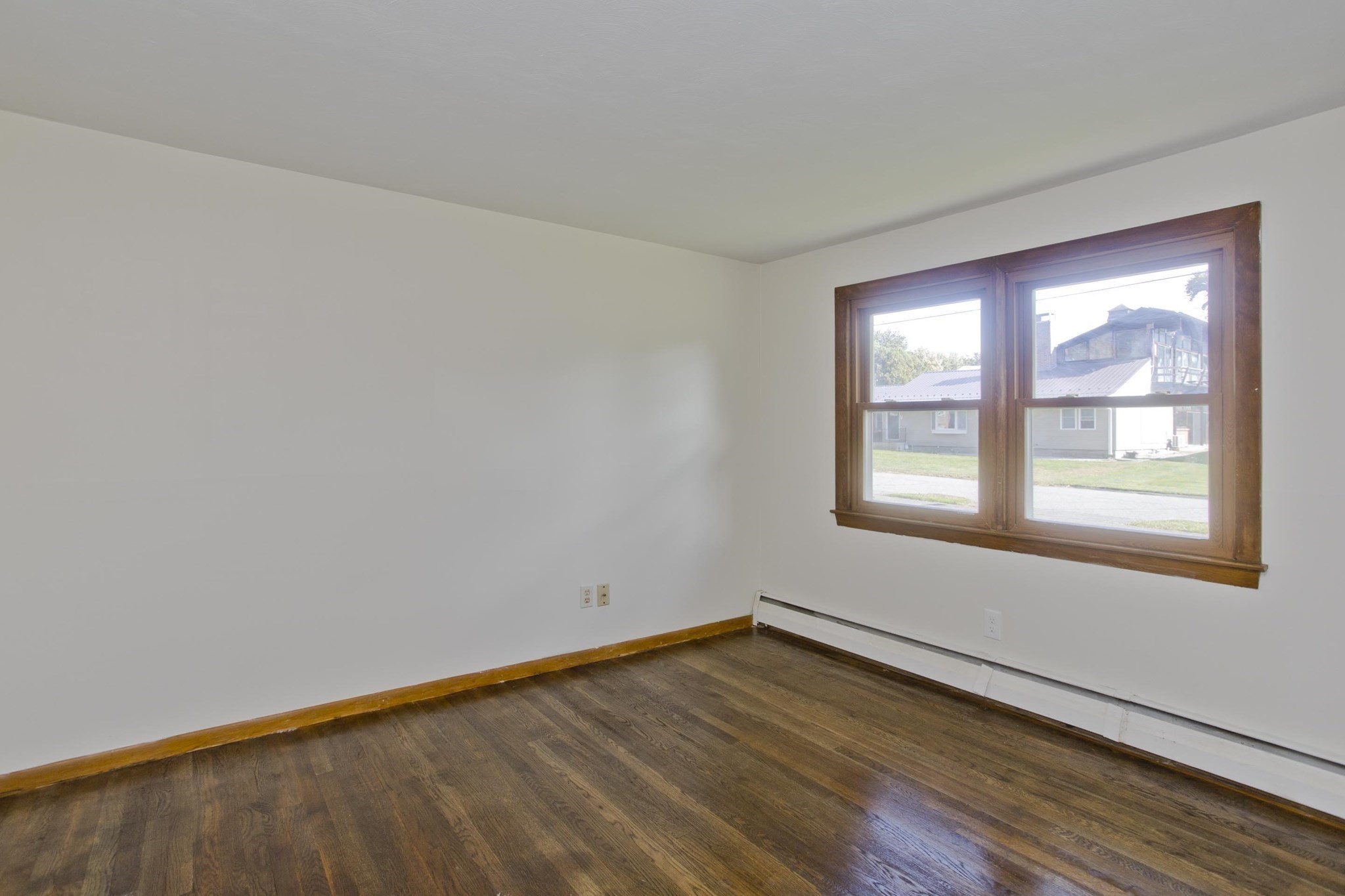 10 Taylor St Property Photo 24